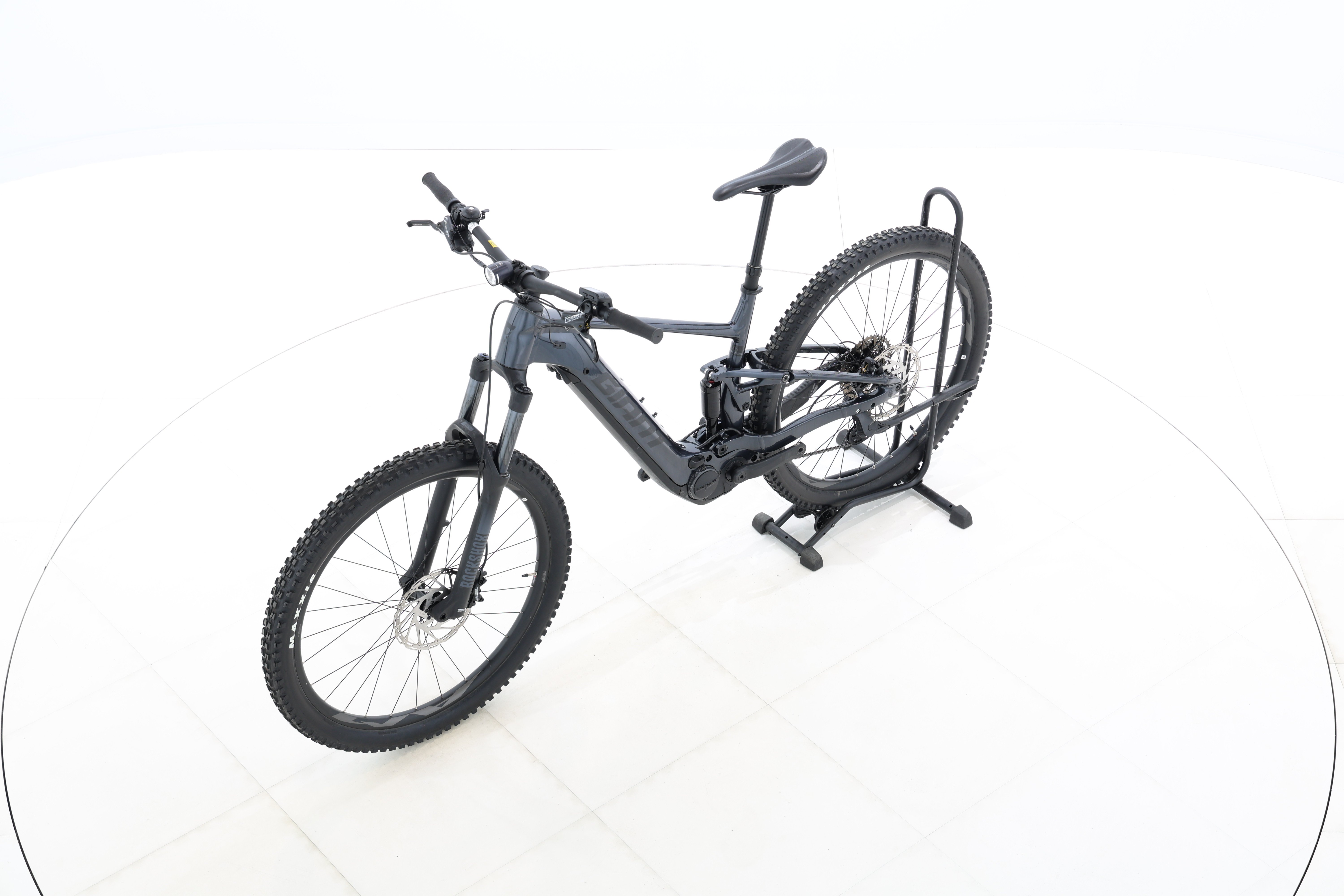 e9bfc45e-733f-413a-9a41-998c24bd033e