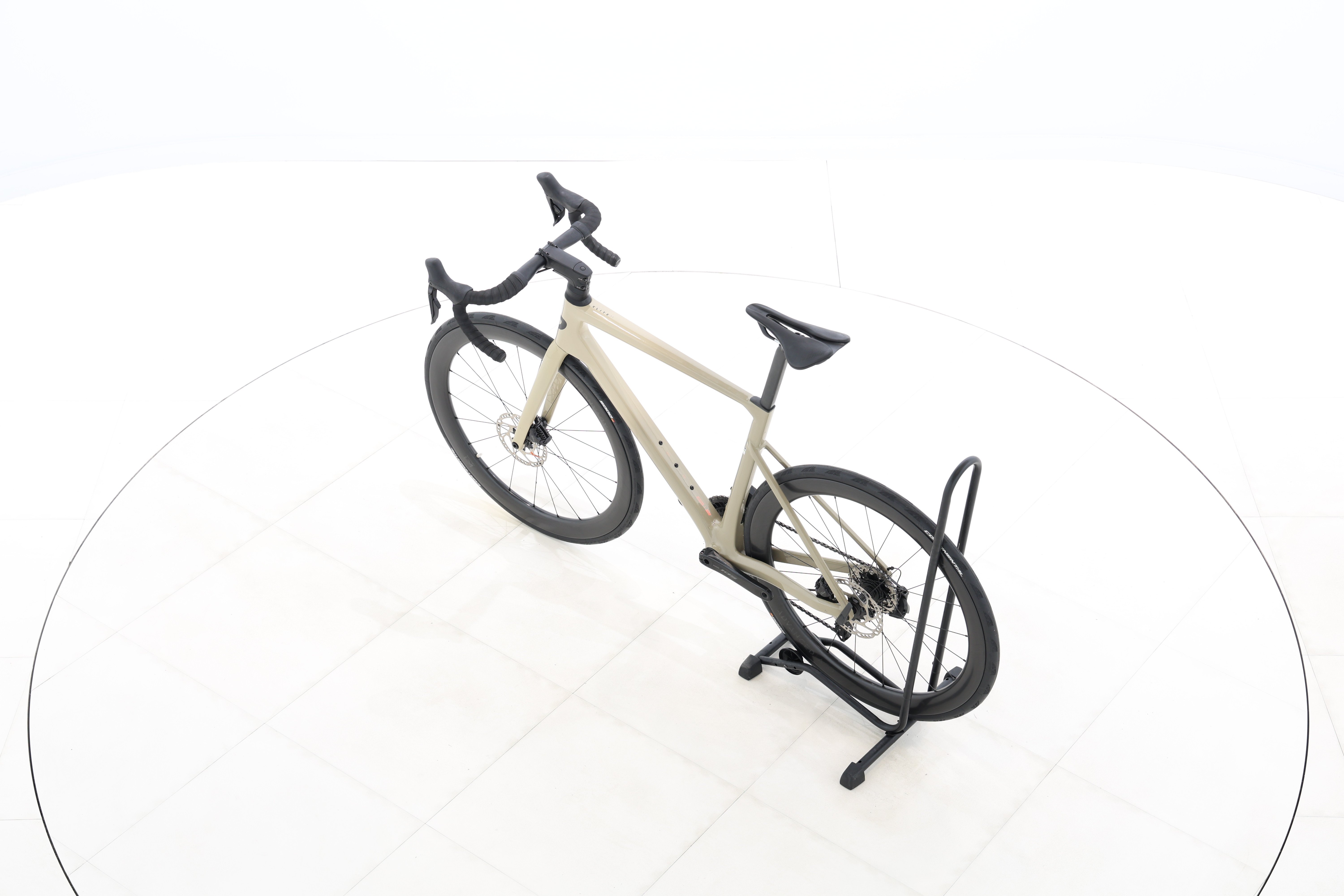 e4bb9cee-e345-4359-888e-81b5a0f23126