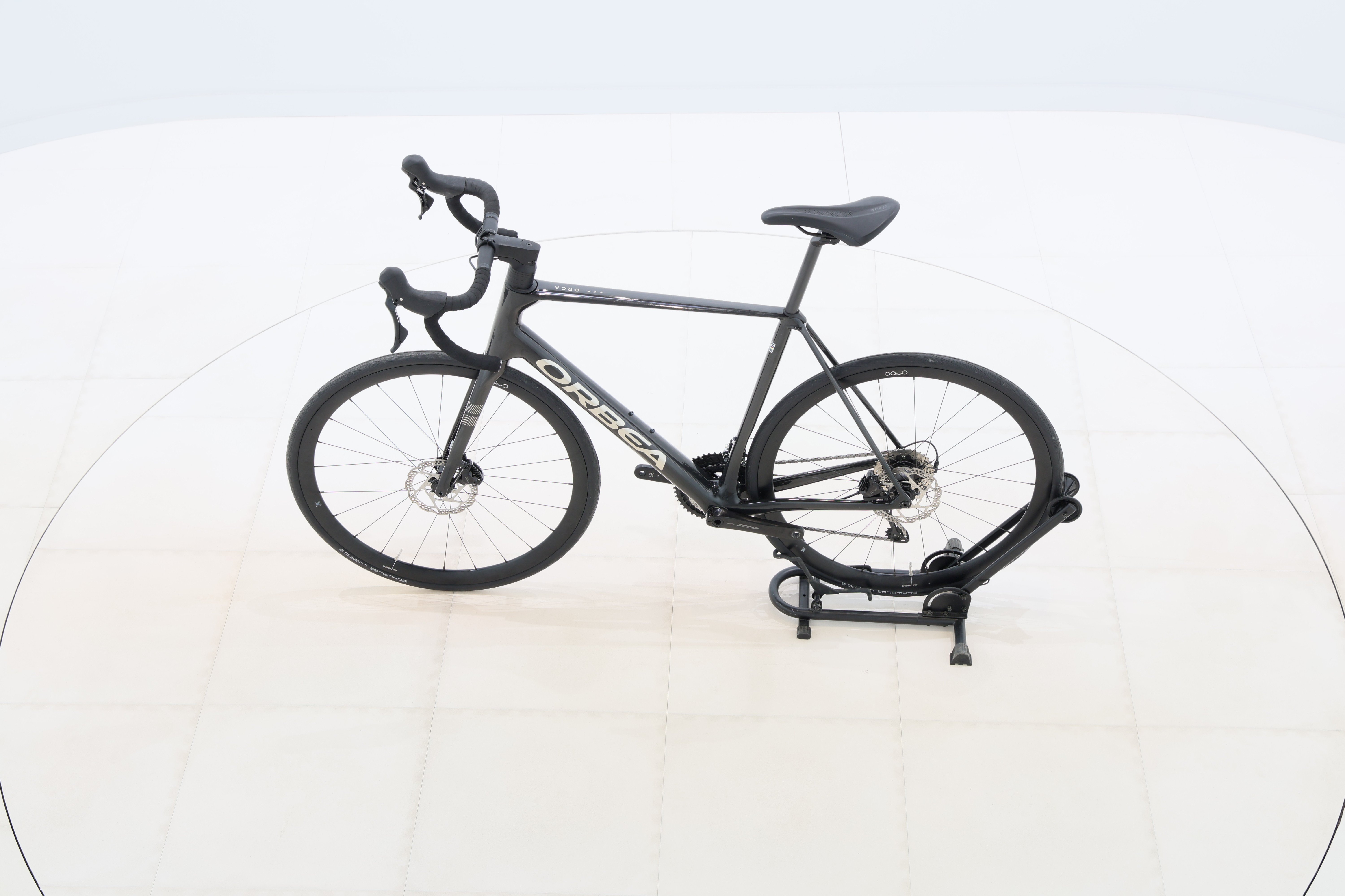 ef637dc4-2244-4e74-b187-9921a1869ea5