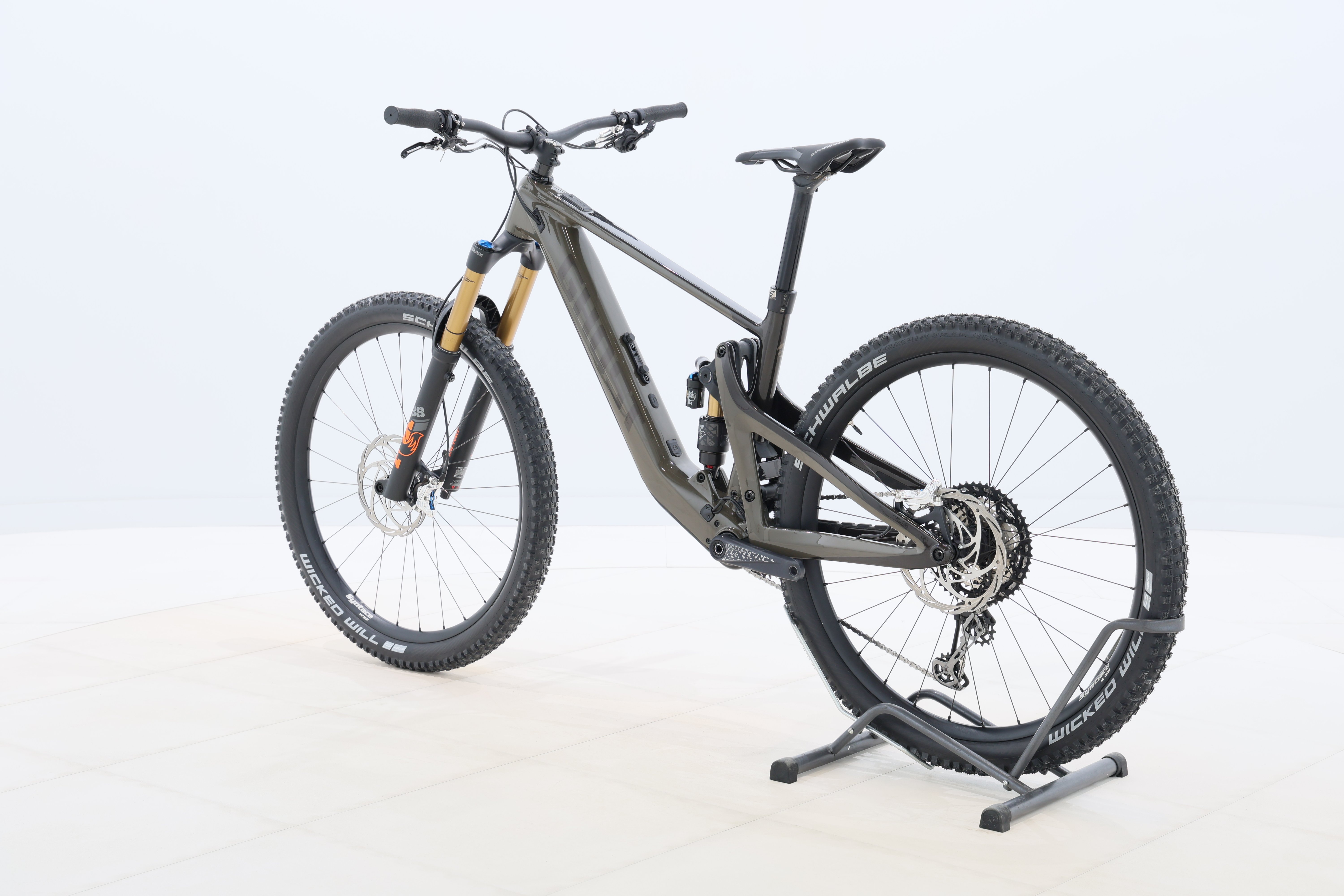 d05fd6e8-234a-4334-bb2c-86695270e0c4