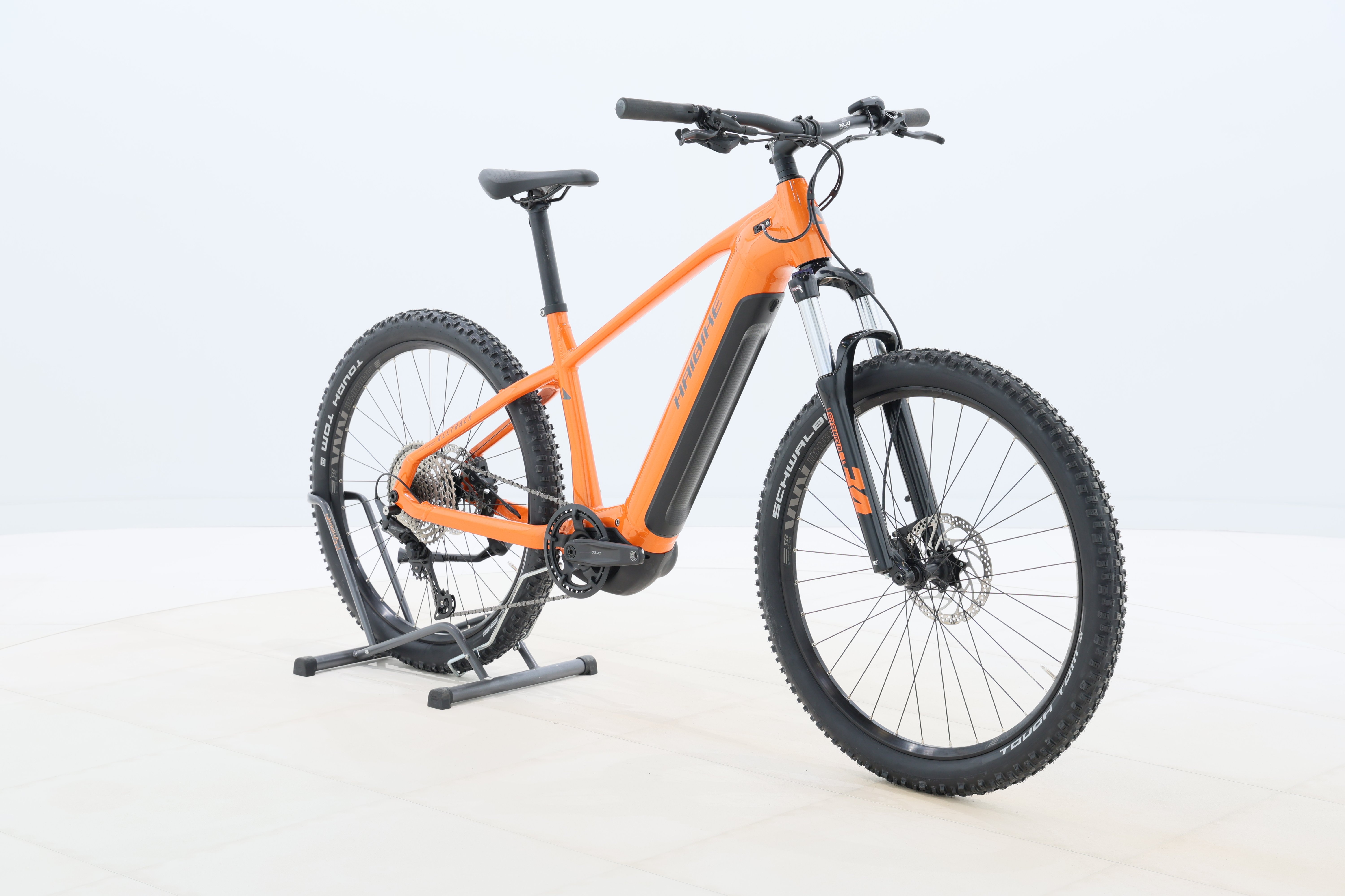 3df17469-677a-41d7-b850-6577bde5bff2