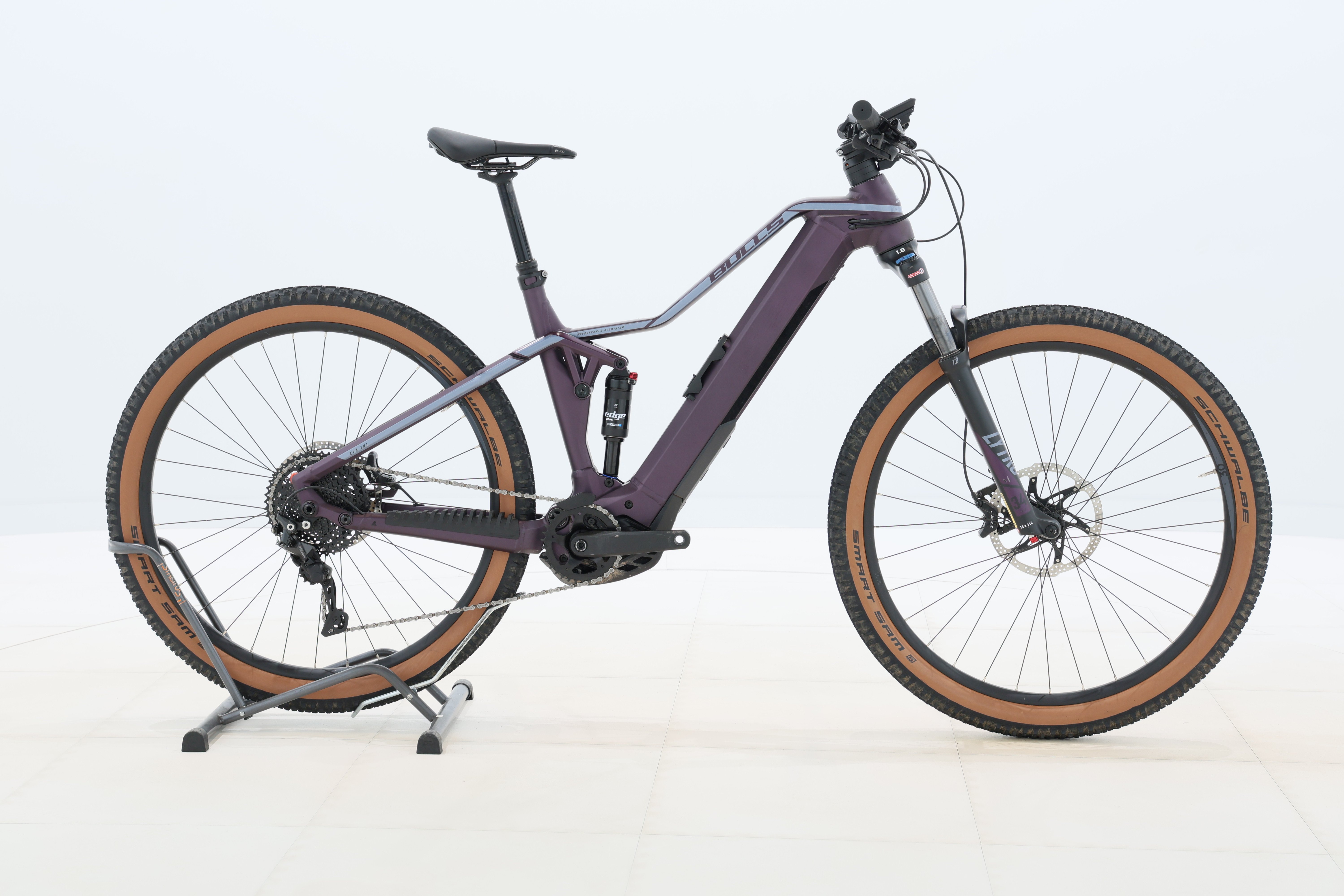 f915f17e-ee43-45a5-9c86-0732335b23c9