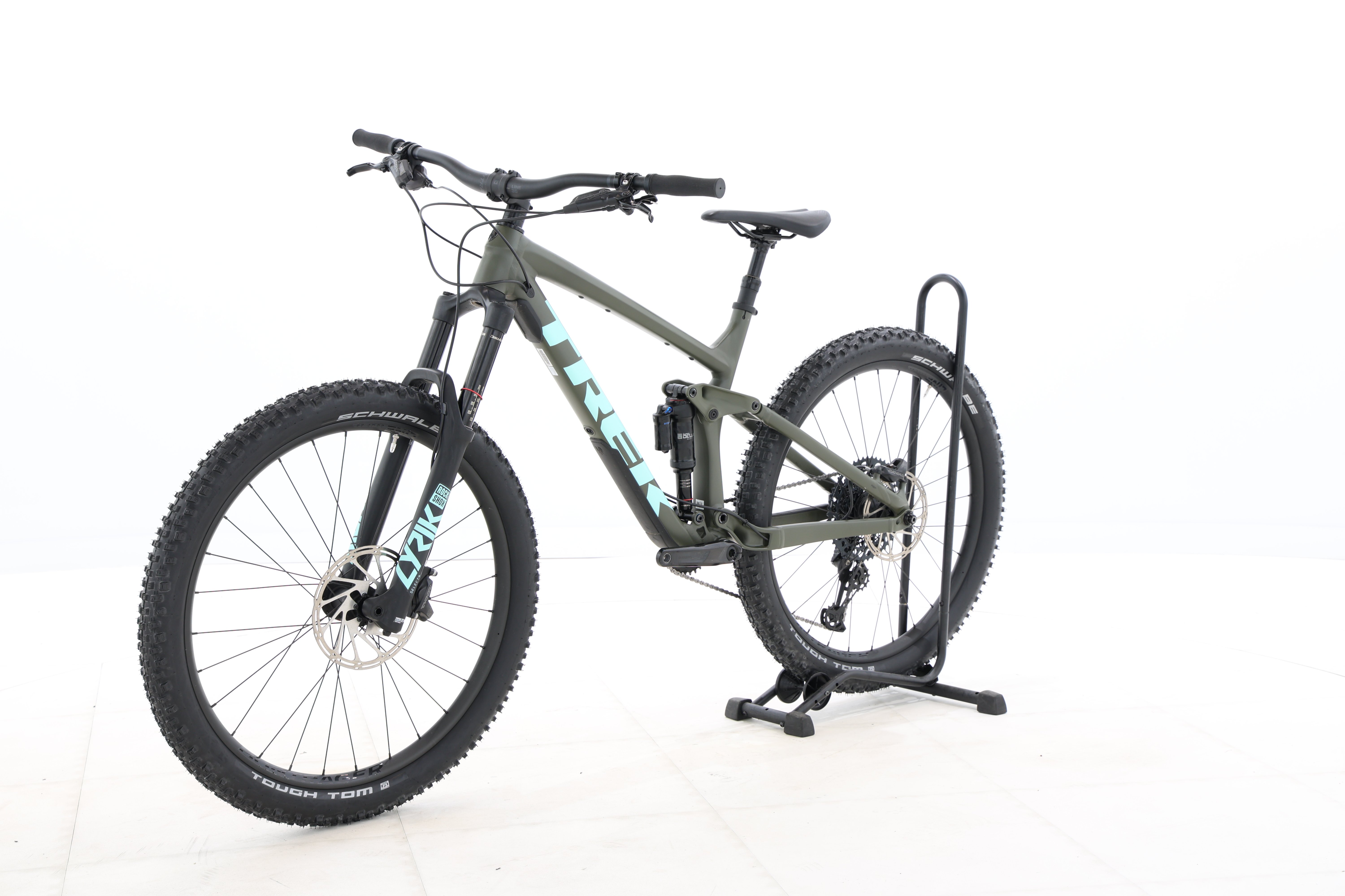 c14ad00e-c384-45c0-9e37-17b9bda1222d