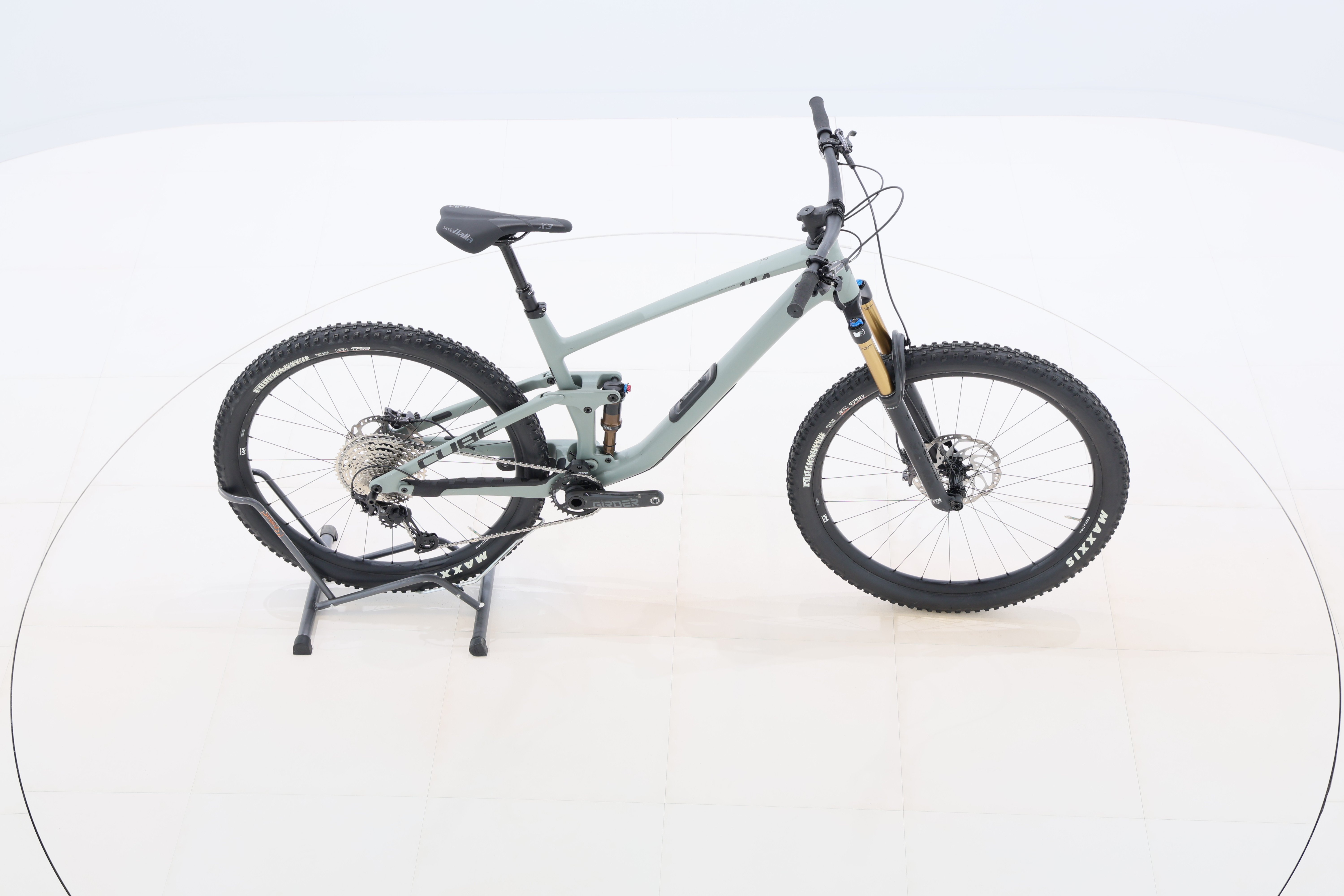 28a0a438-68ba-46da-9417-432d8bbe2371