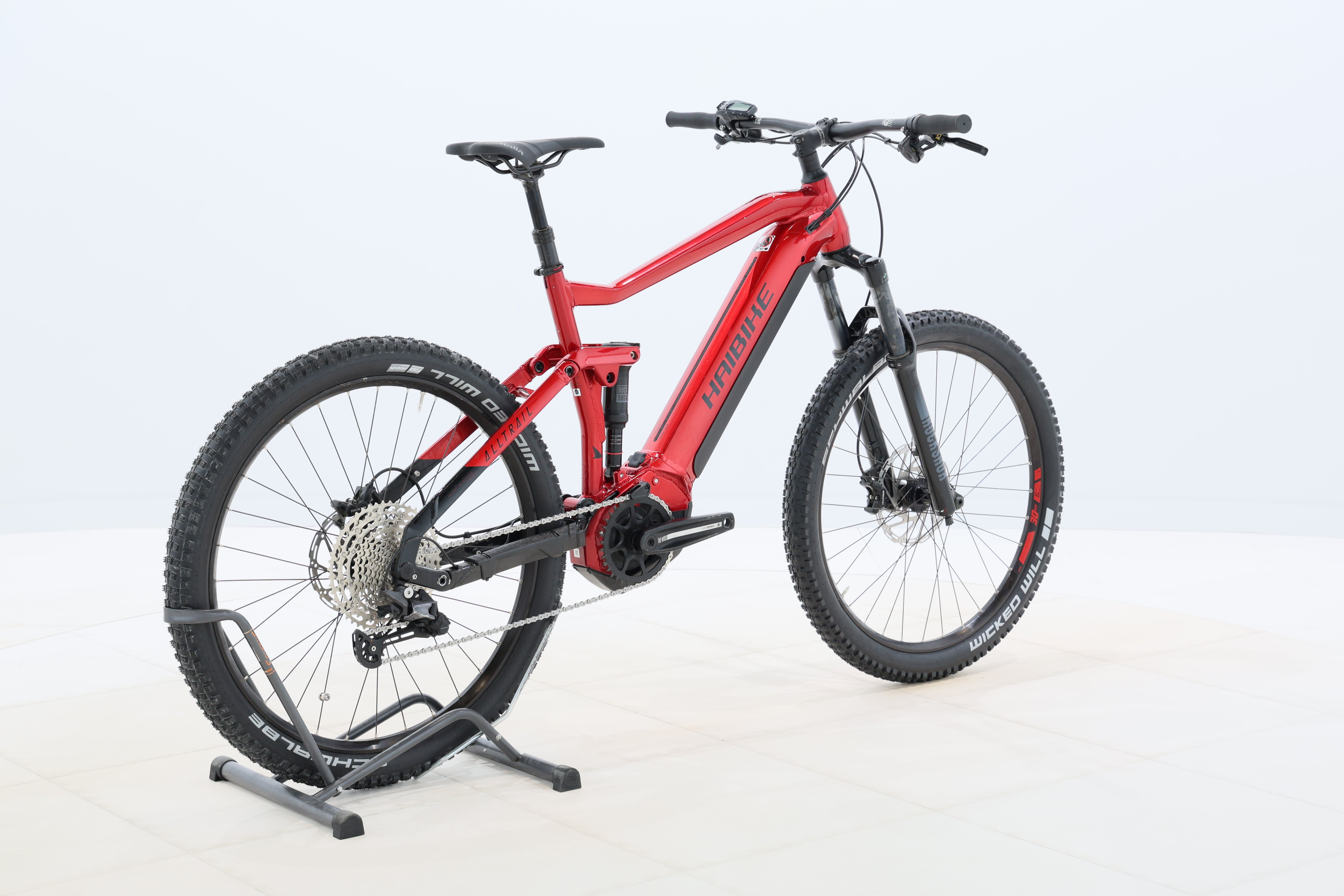 633a12e5-df81-4c30-9e55-053282f37b85