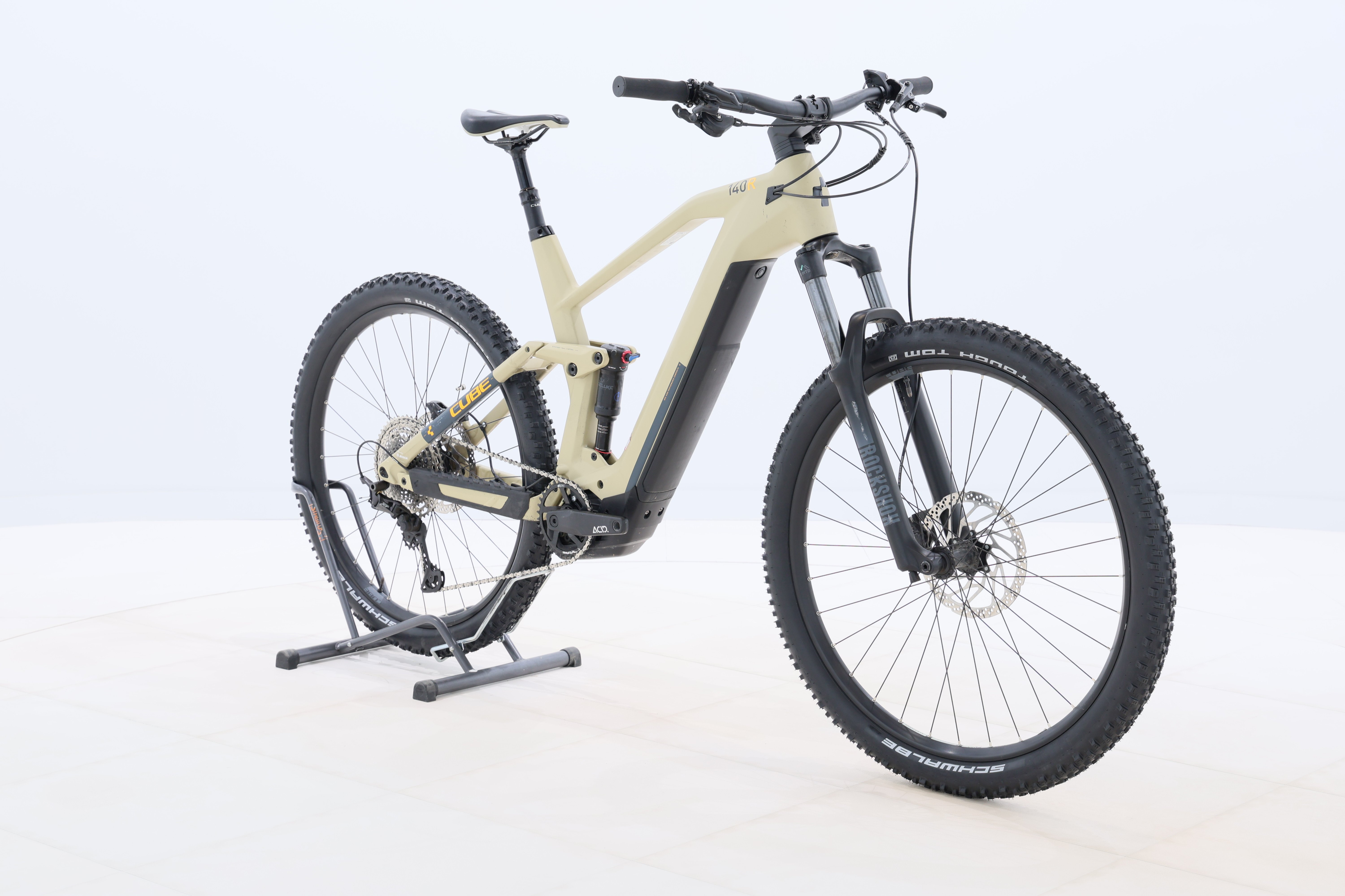 5f04b016-ba8d-4b0c-9fd6-328f7b9c2637