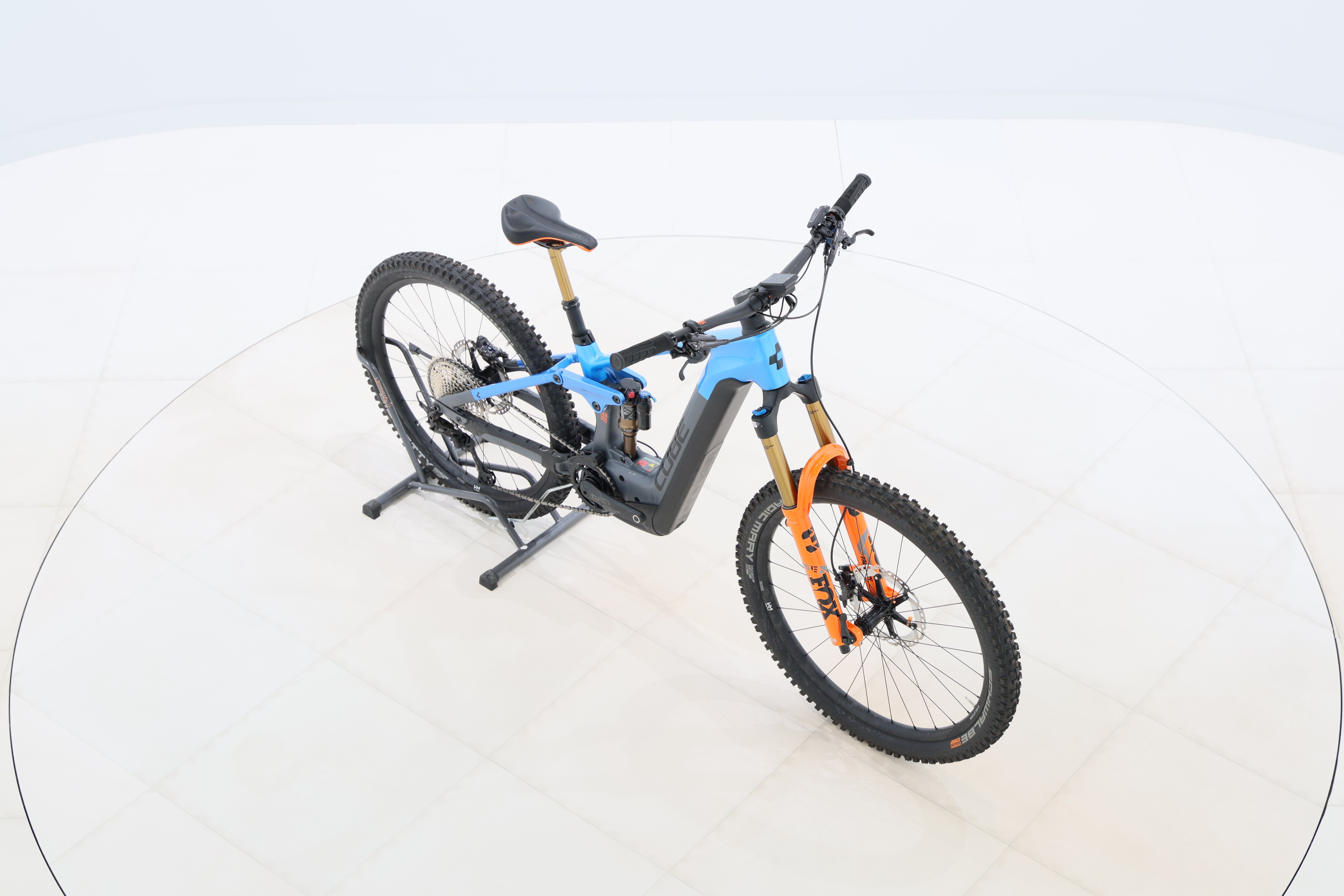 59a40ce0-bfdf-4b98-b332-24fff2efe58f