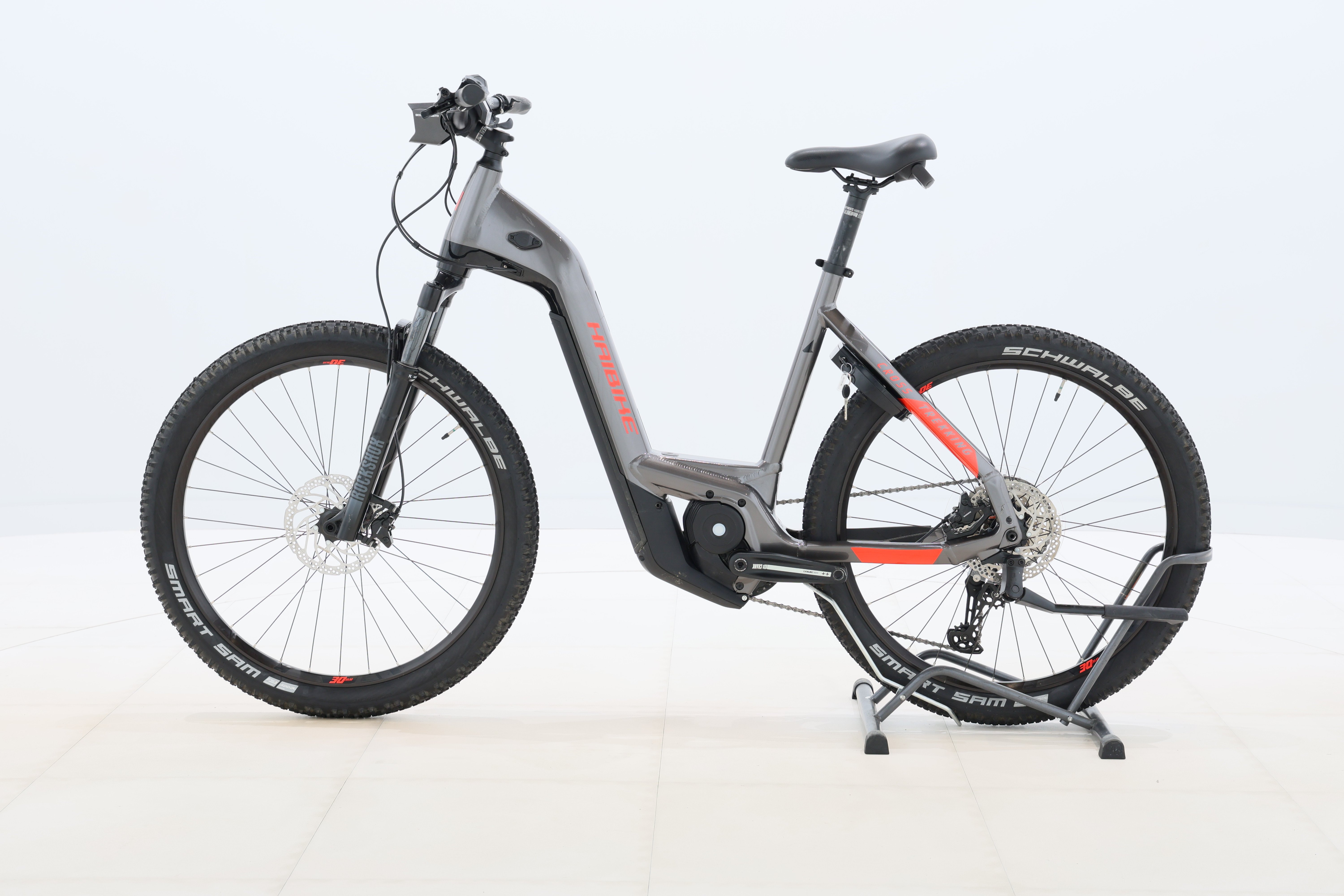 1c3985db-a3ec-4954-b327-8b30a017363d