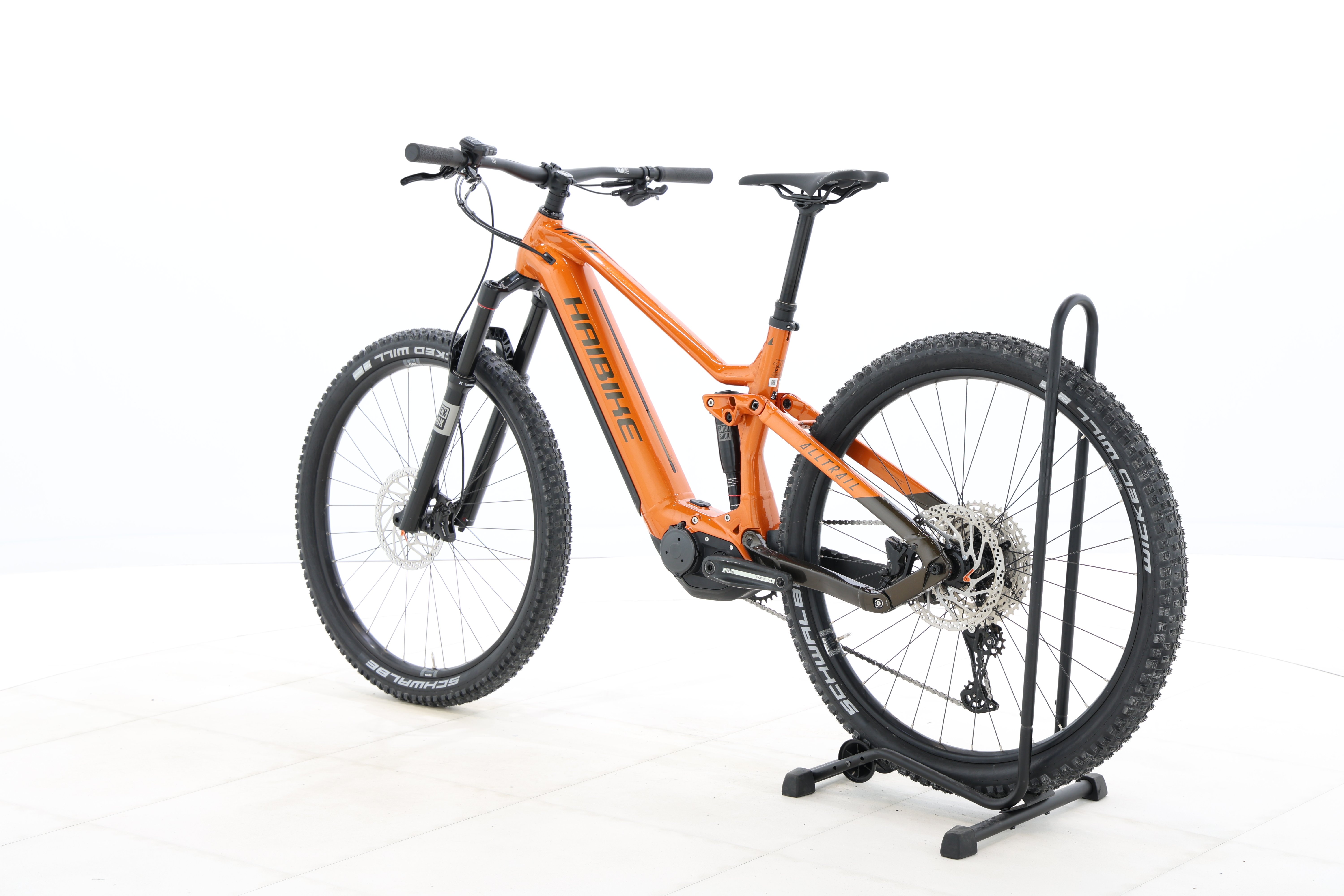 e29106c5-0108-4b13-b040-1757d680f0db