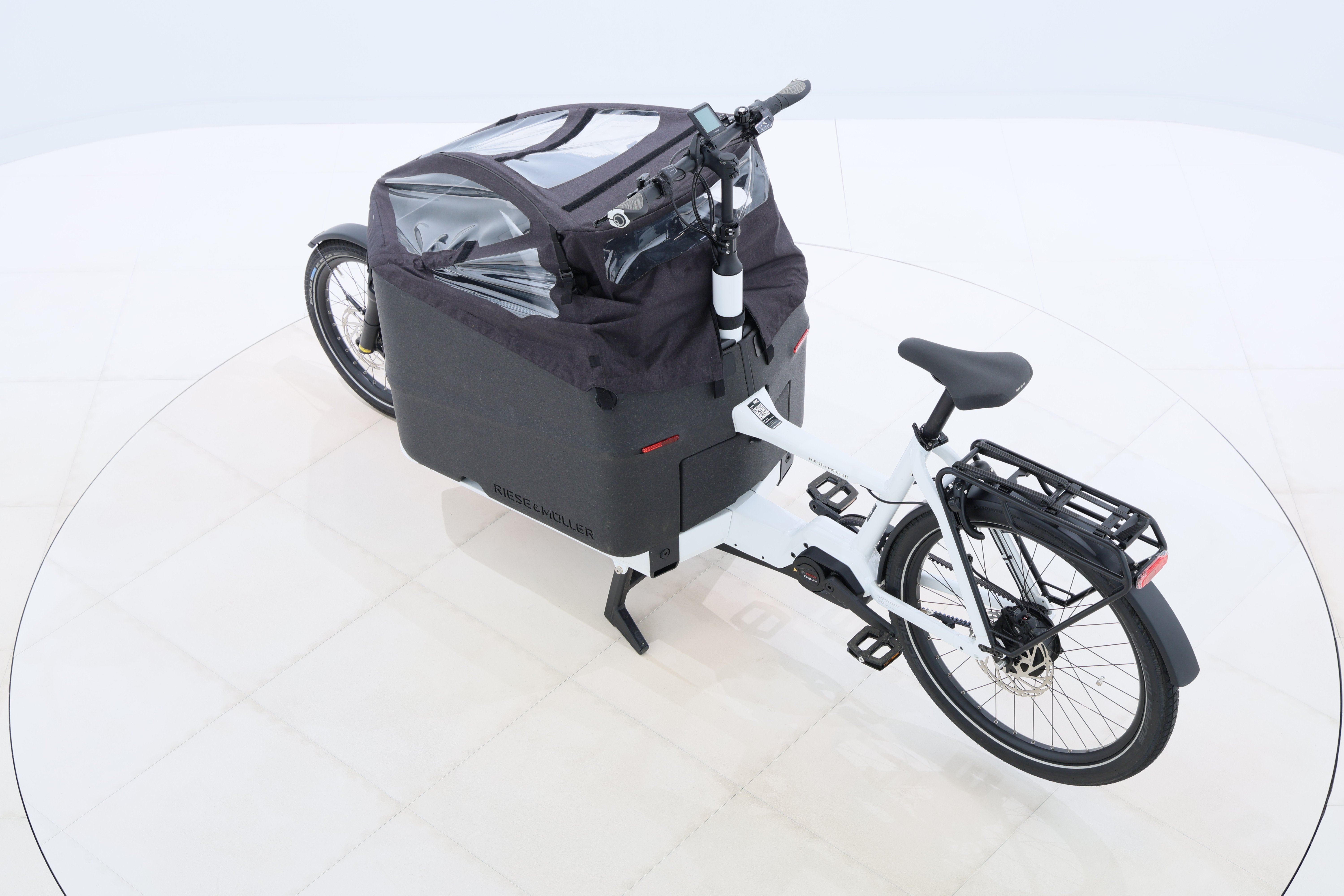 a1226da8-f522-493e-8786-0e7ac7d1ec23