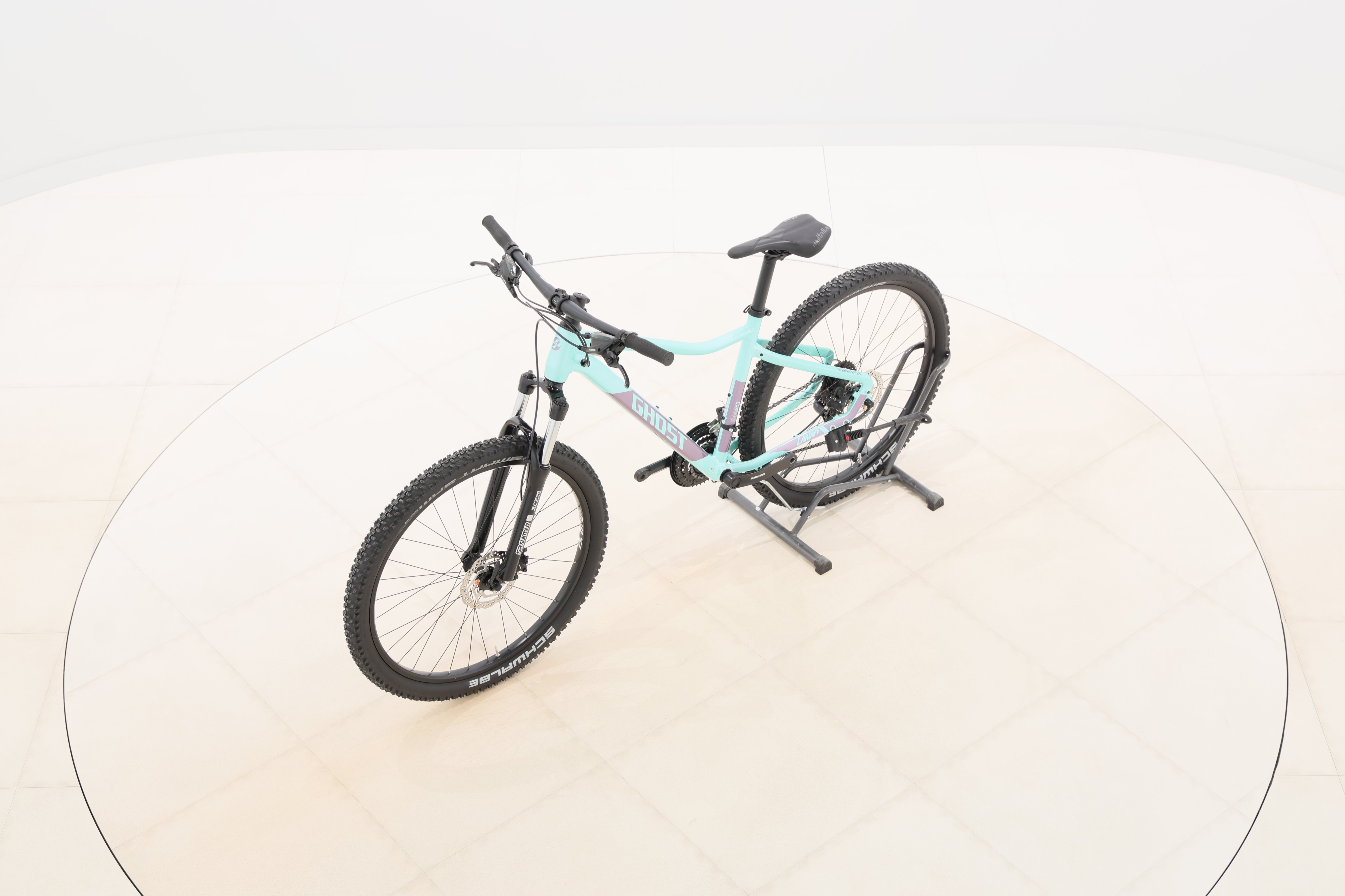 6c16645e-db59-4c47-8f9a-f1dd9d21655b