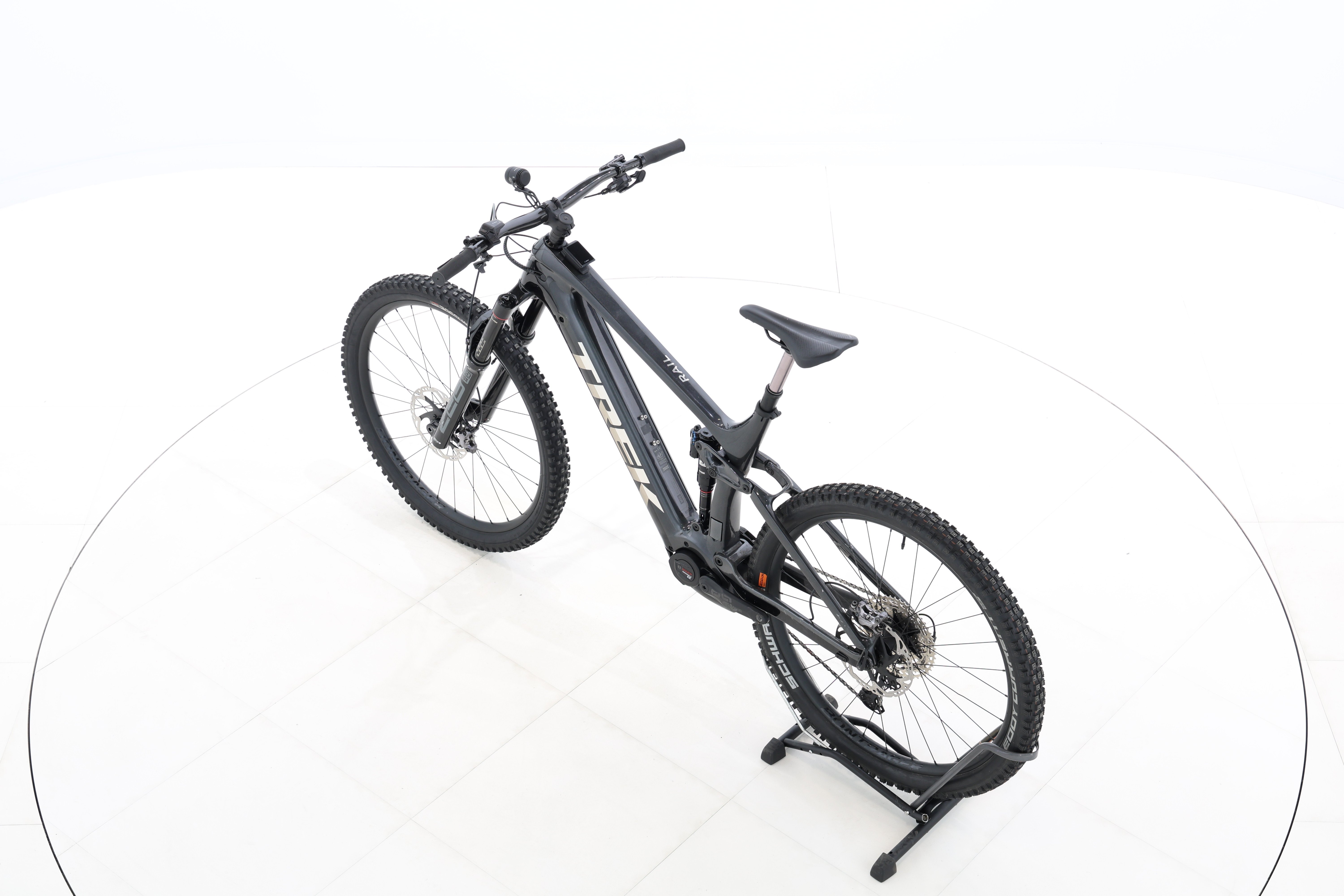 ab7c8c81-5bc2-4353-a3e2-d1e170ff977c