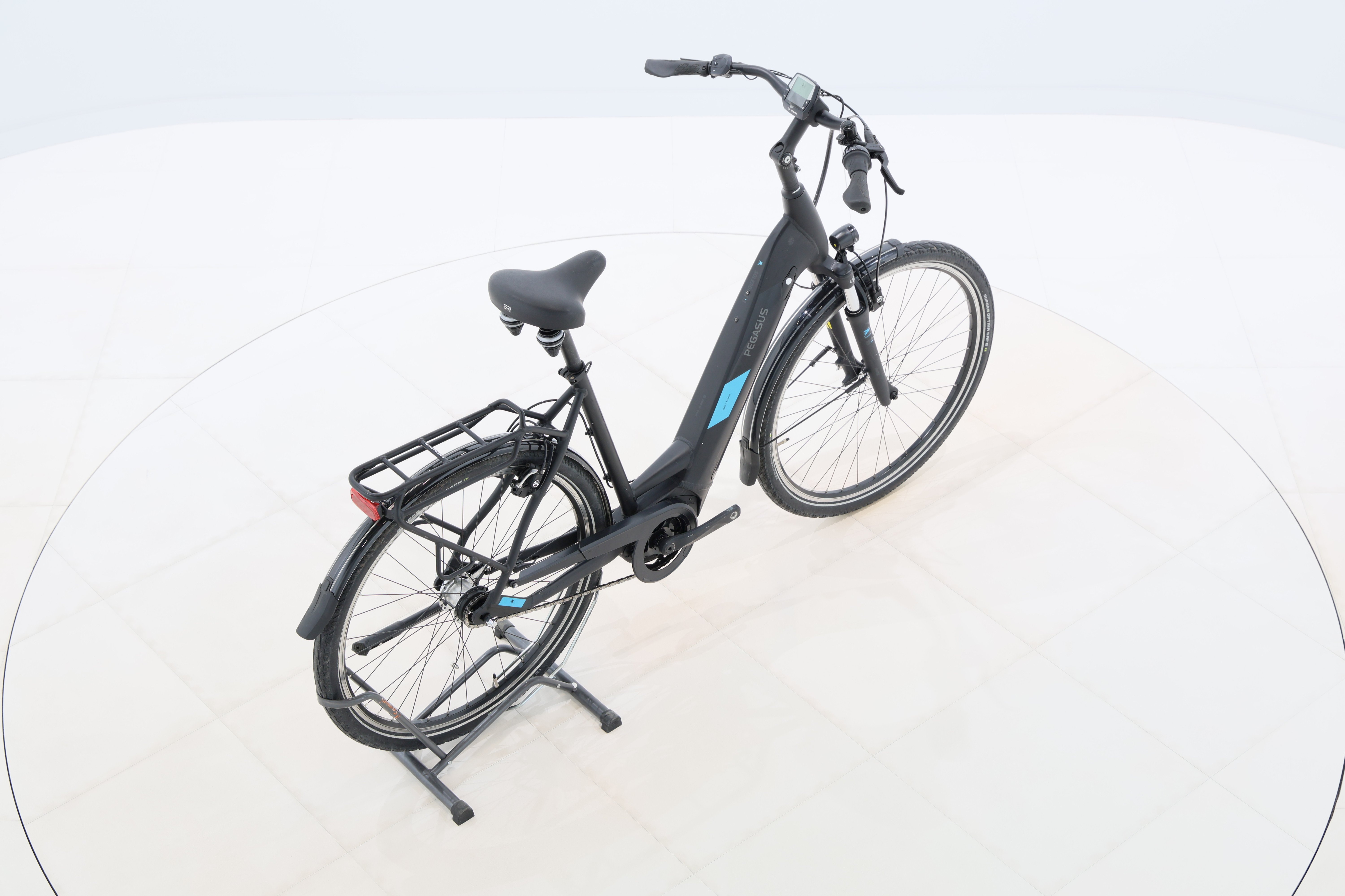 80879390-878d-4bd8-87d3-a89177c71b76