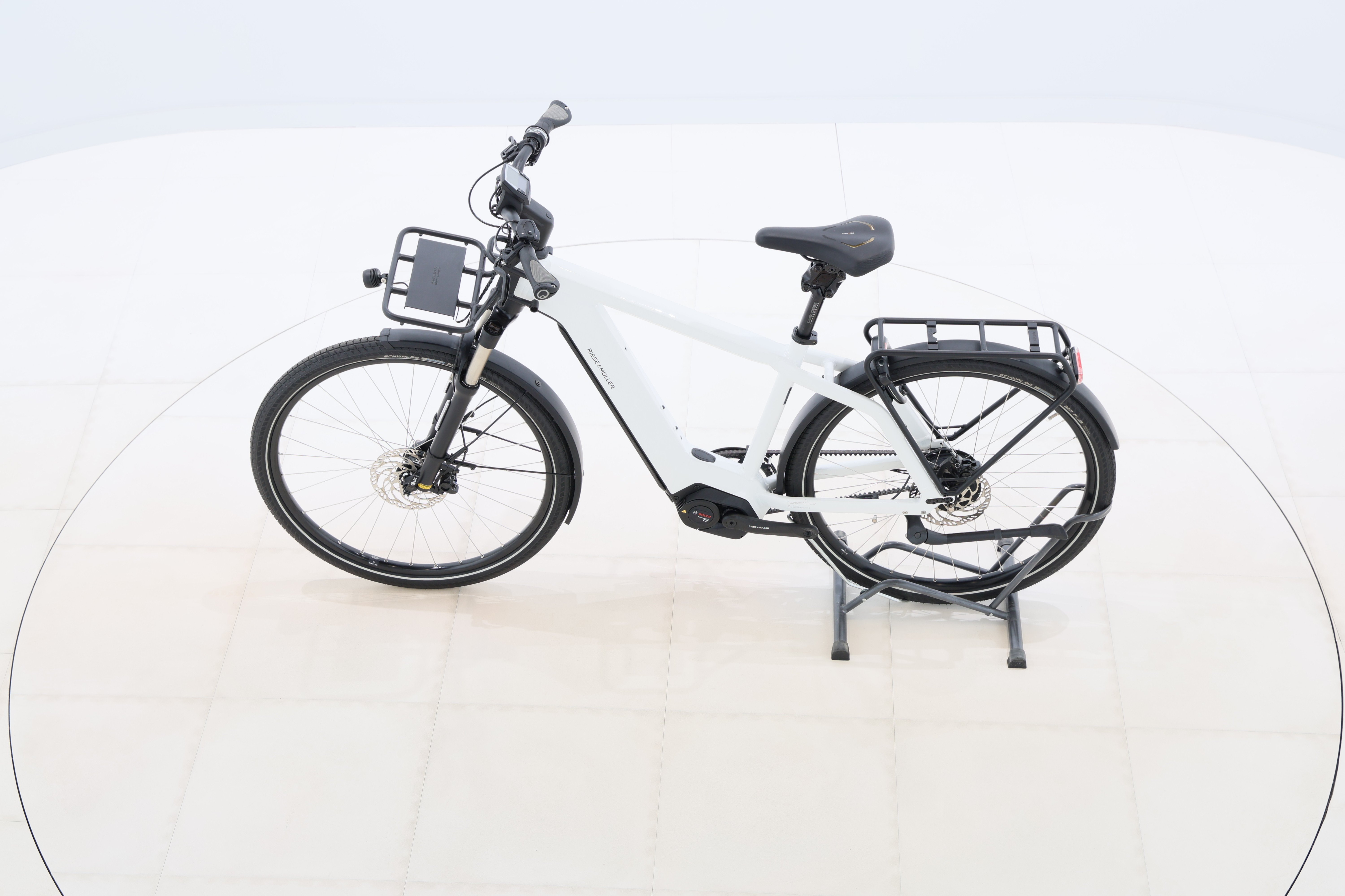 2f2aa27f-8673-41d1-a8c3-e262f5173810