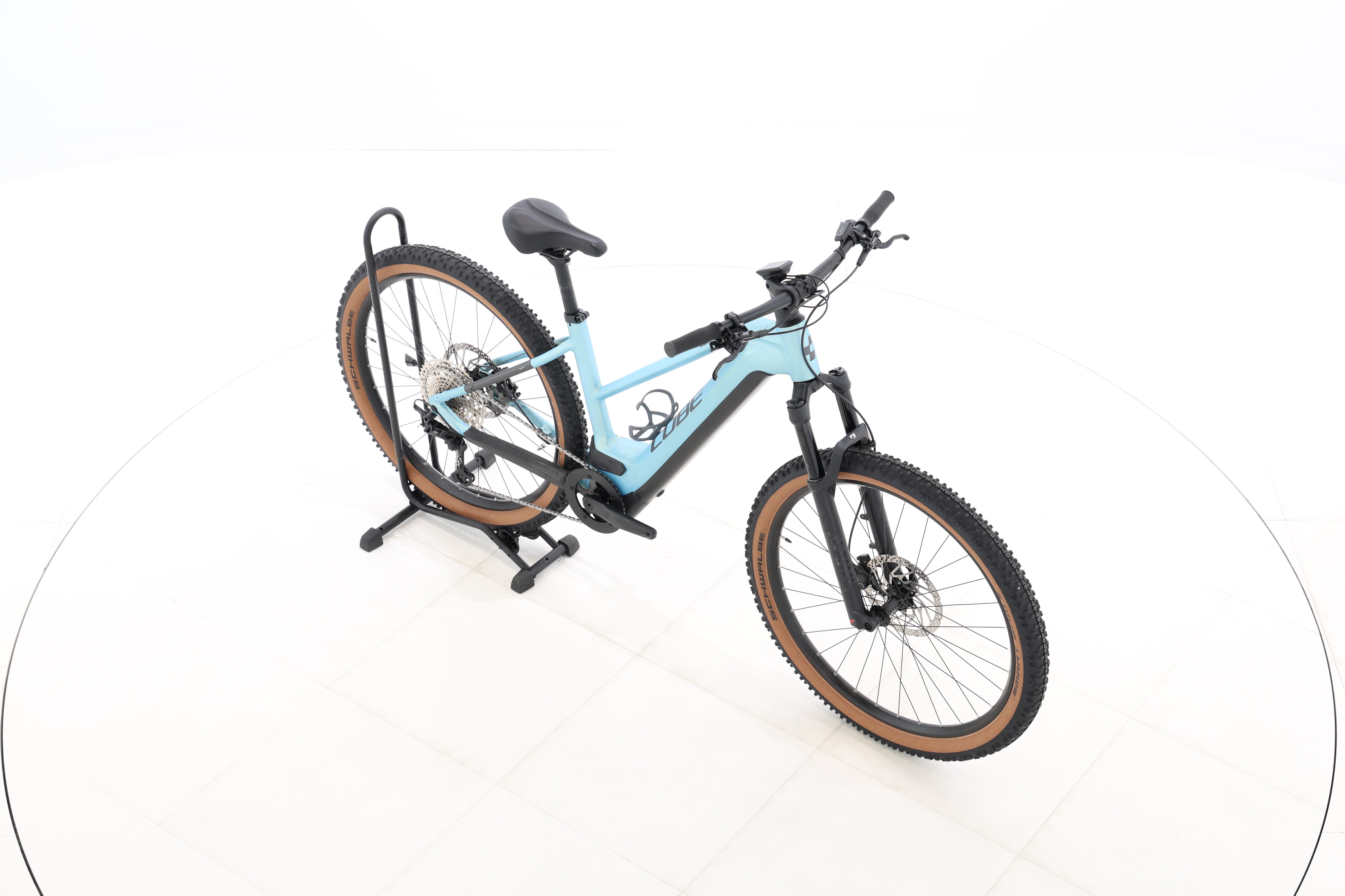 8a9b0e17-e3a0-45c8-a924-96963bdbe536