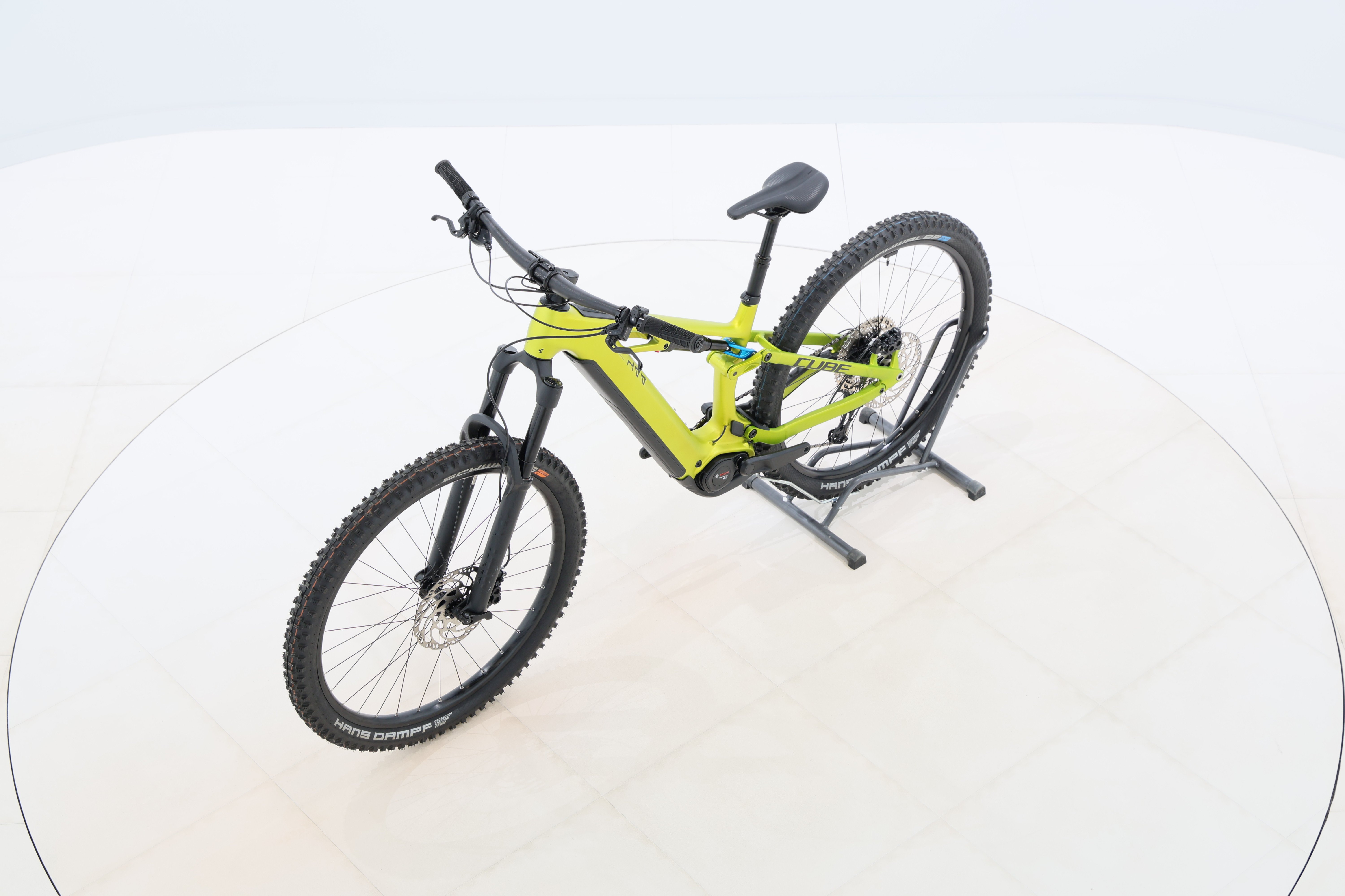 aeb23656-6f4a-464f-85f6-612846ace7dc