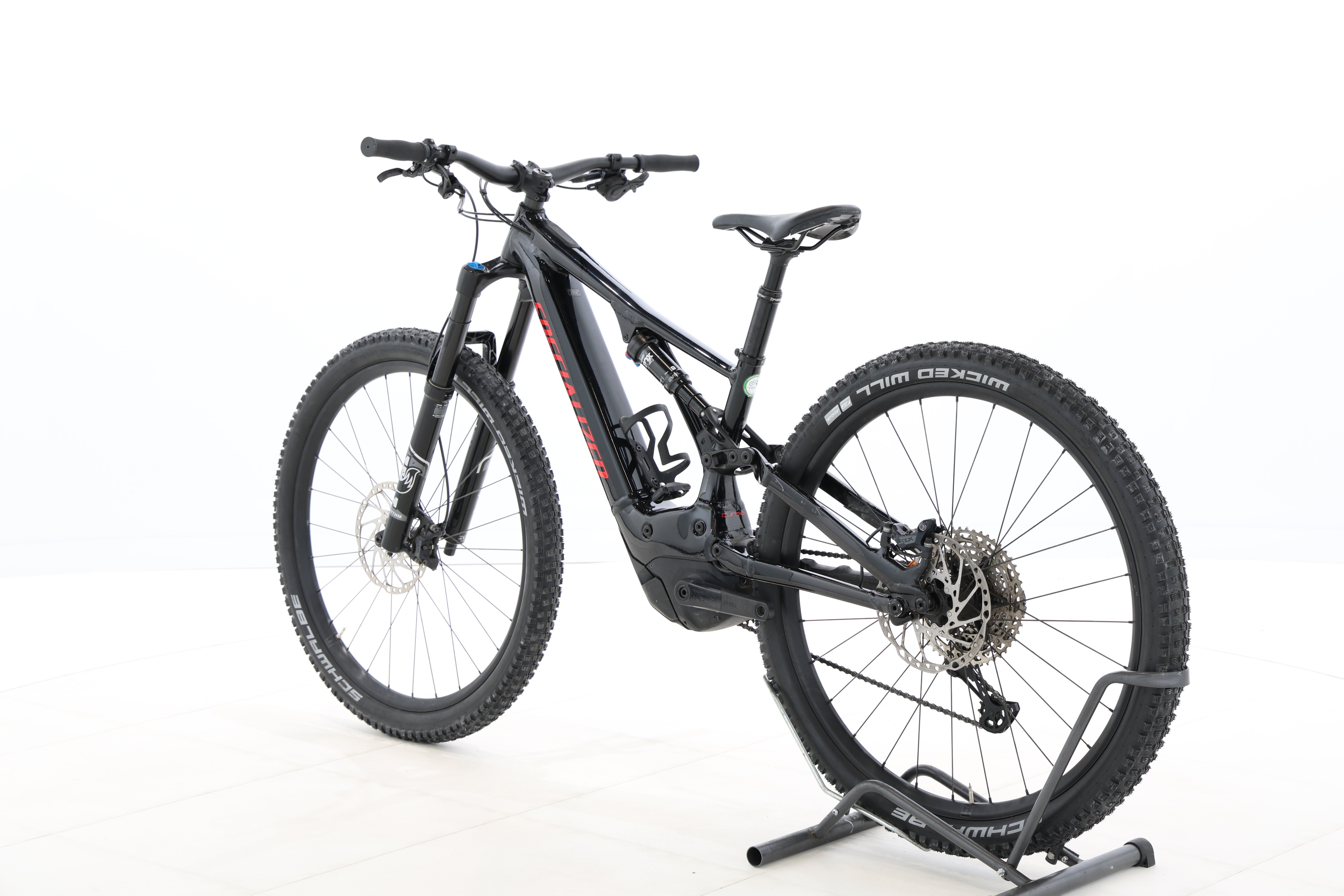 a960c26f-bf4d-429f-8289-6677d208f94e