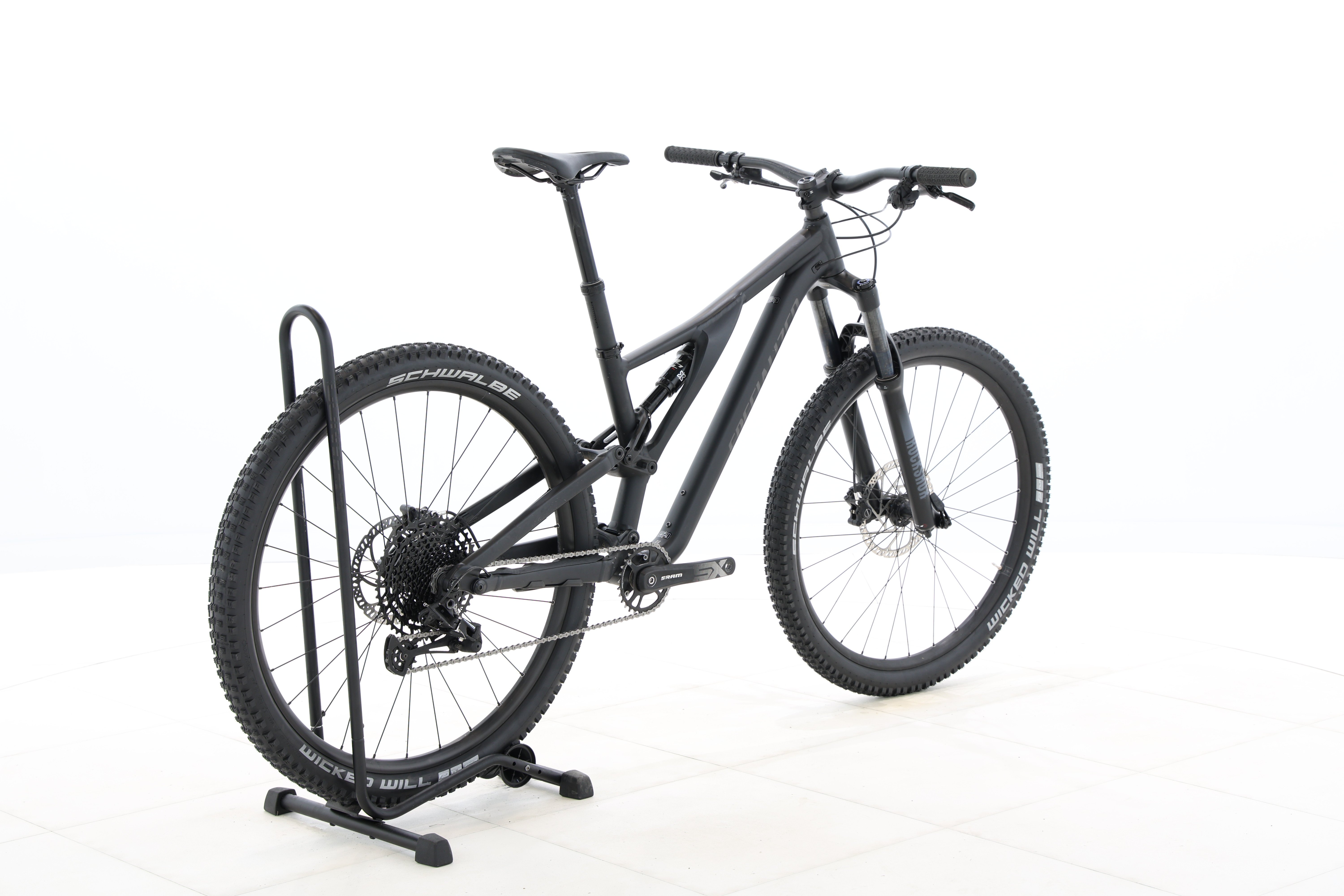 0e68c9e6-e2d4-46d4-901c-d908b81e71ac