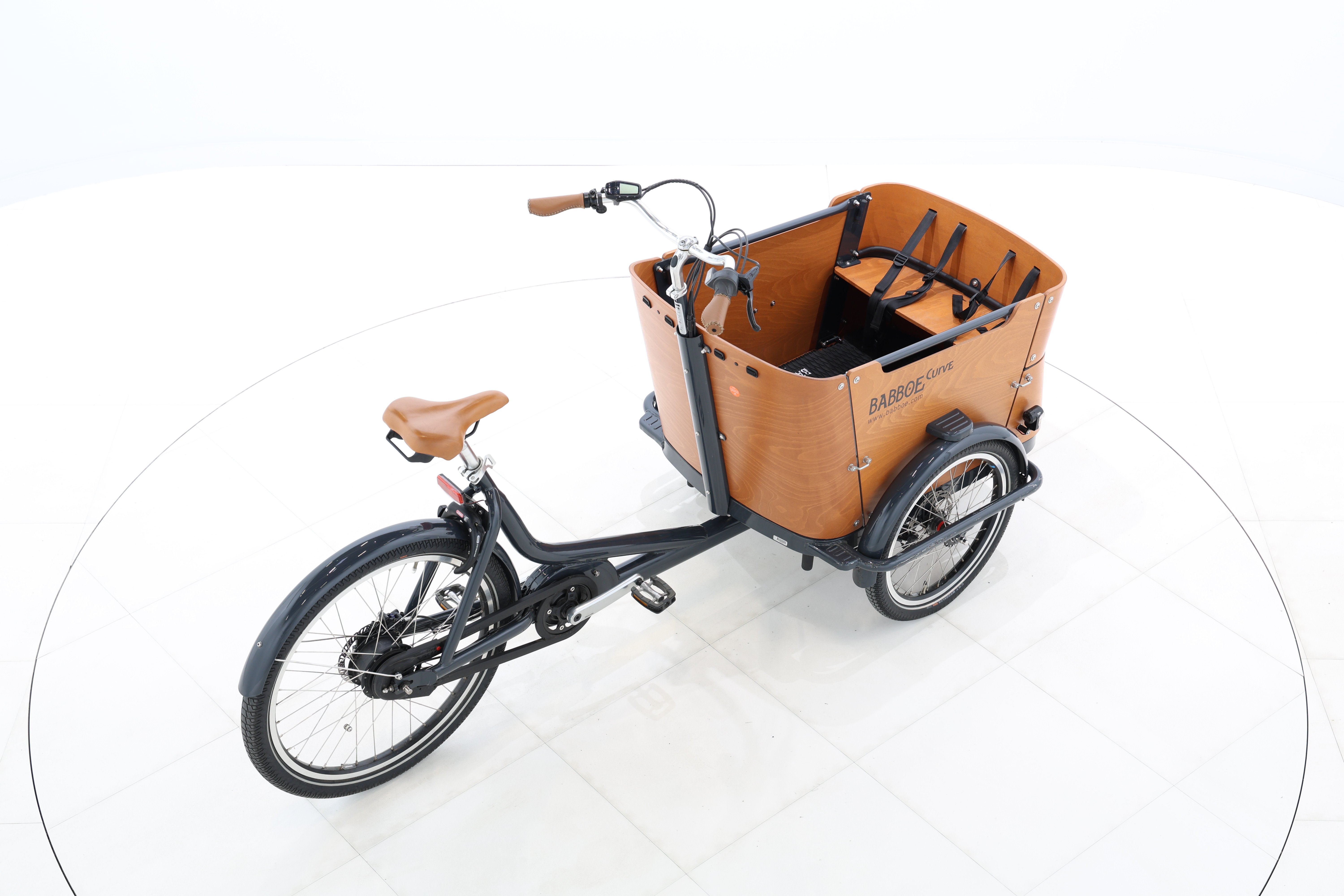 8e081421-0024-4ead-865c-0de5e6ffed61