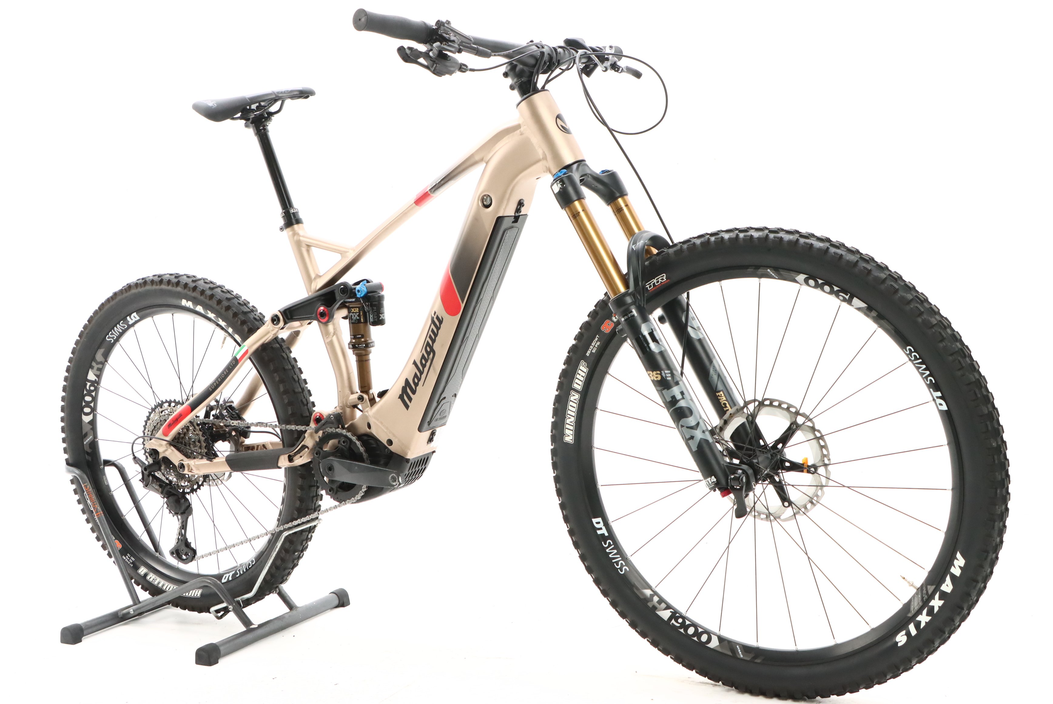 aa5b06cd-3356-4fdb-ba47-d406024033ad