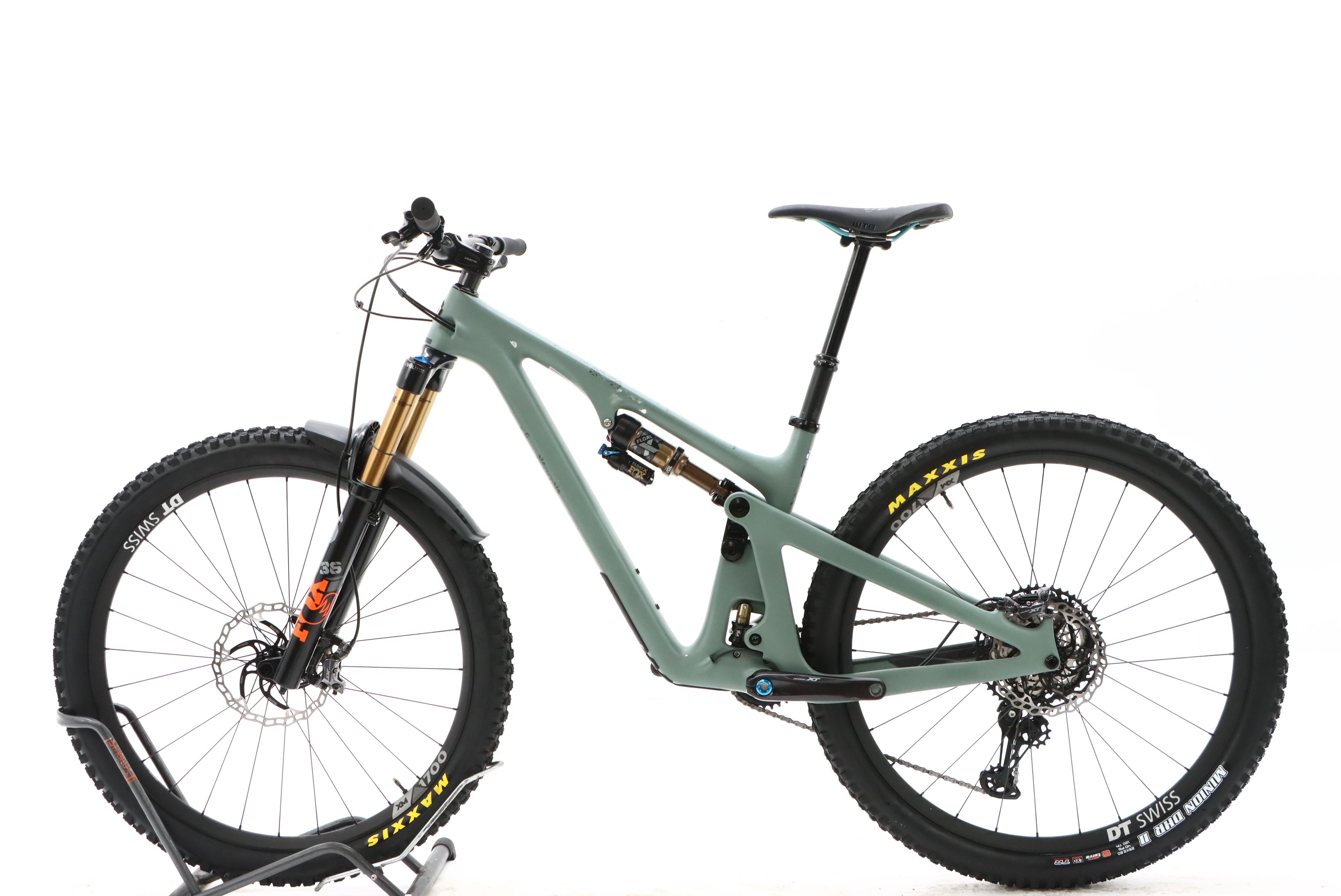 9e028413-40ed-4119-9301-3c13b2920c6b