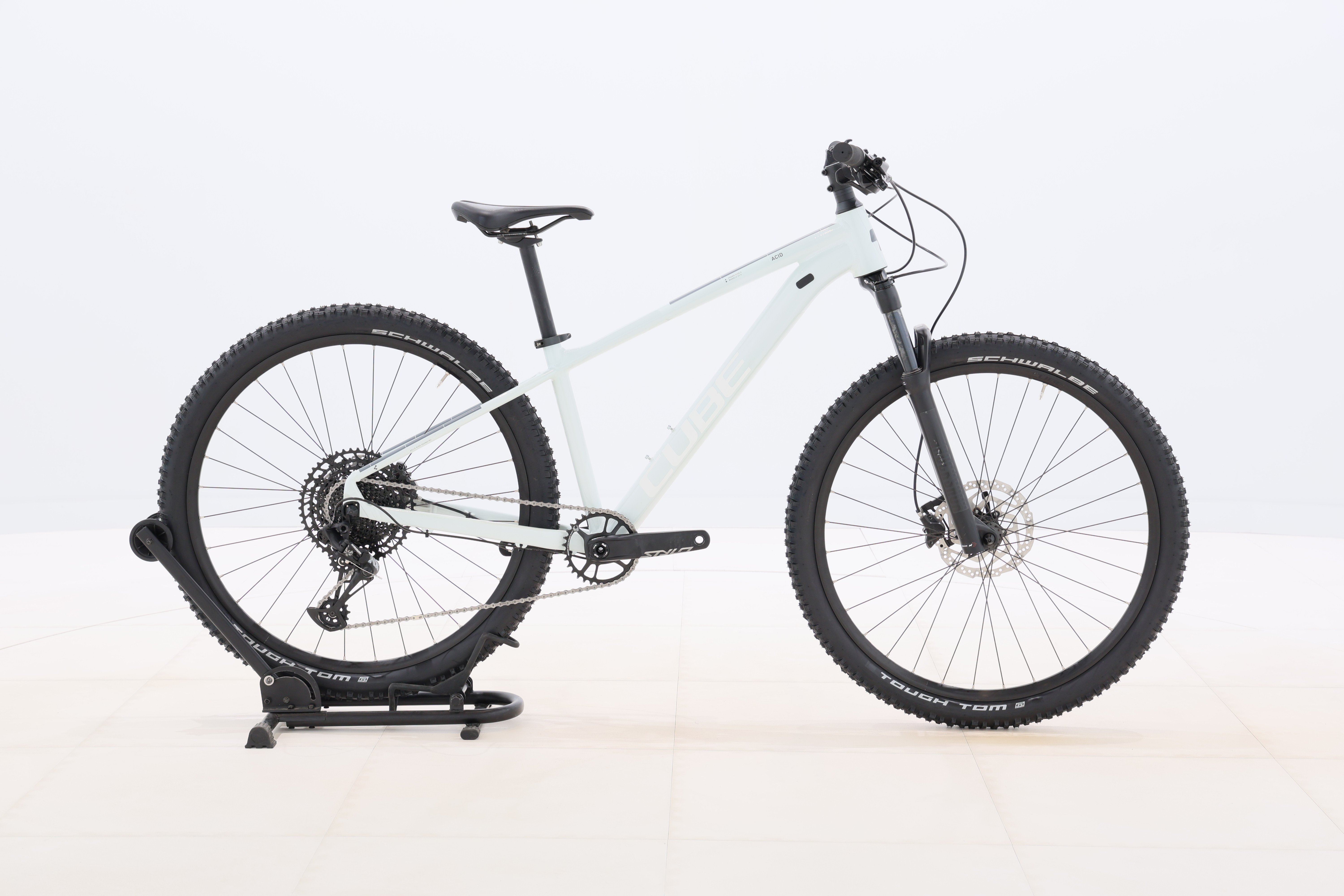 fff896bb-e904-4093-a285-7bfaea76d236