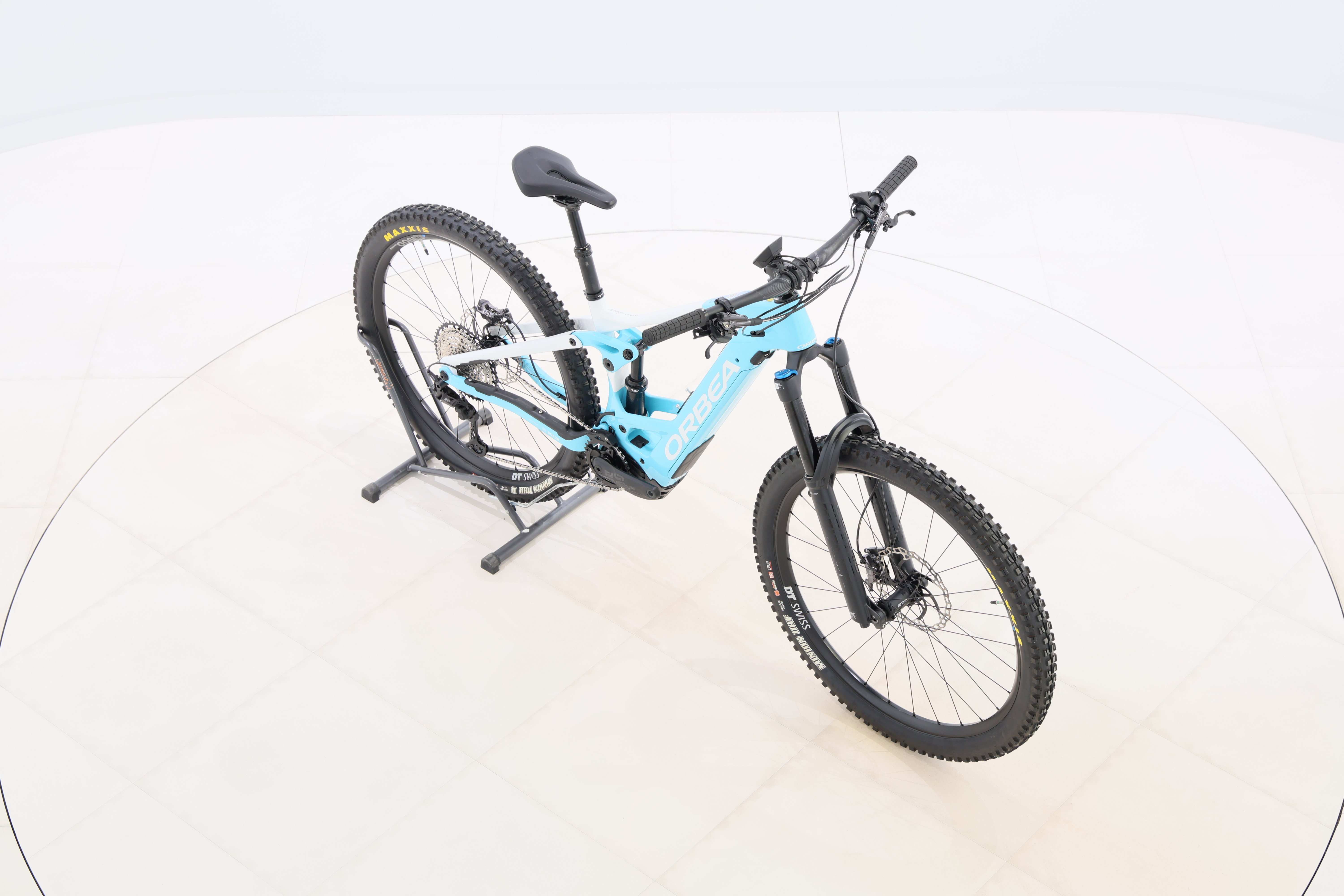 0e069bbc-49e6-4926-831f-225e534deb6b