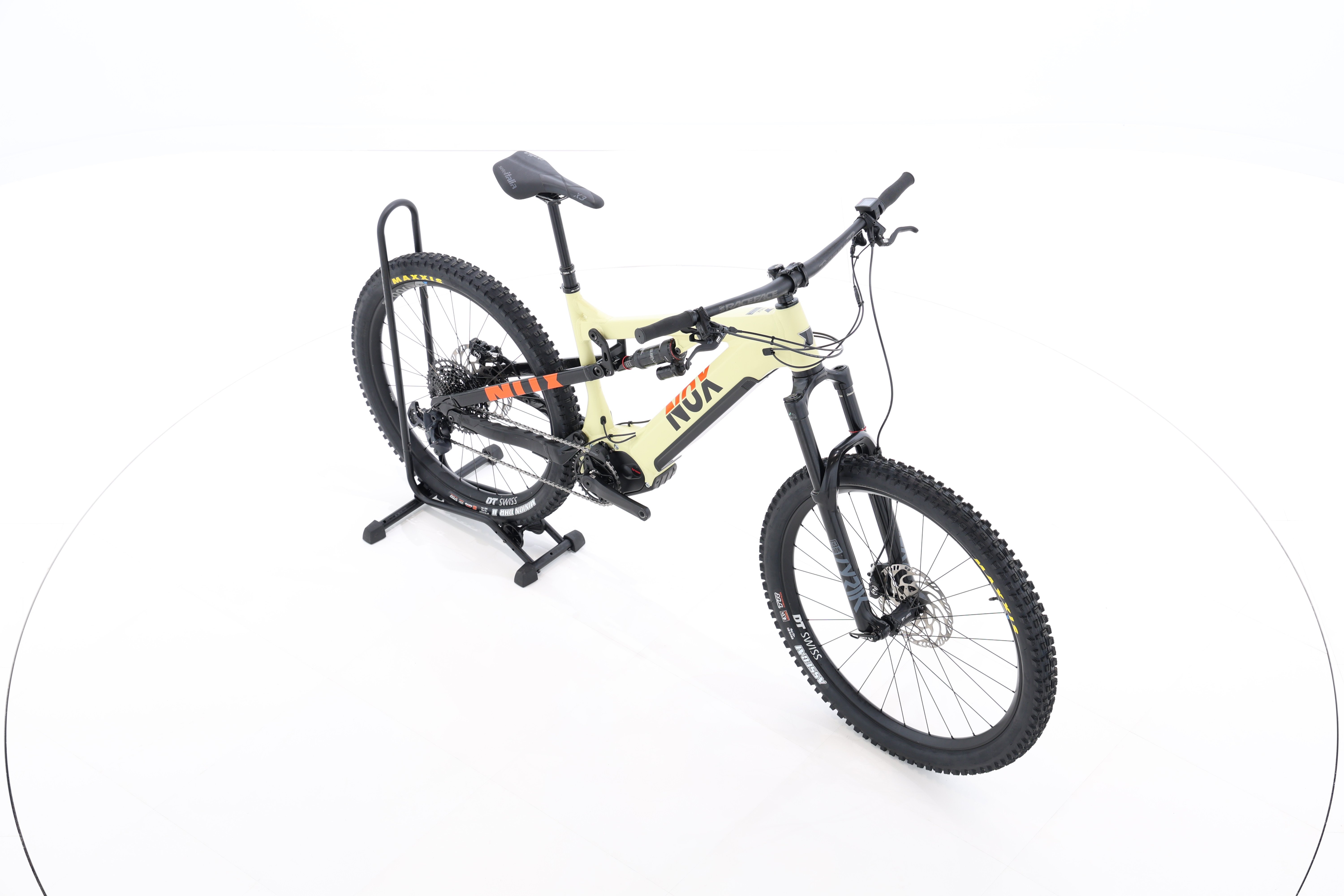 e8e4ac6f-1d26-4ce0-8c66-b8a4fc5b1f5c