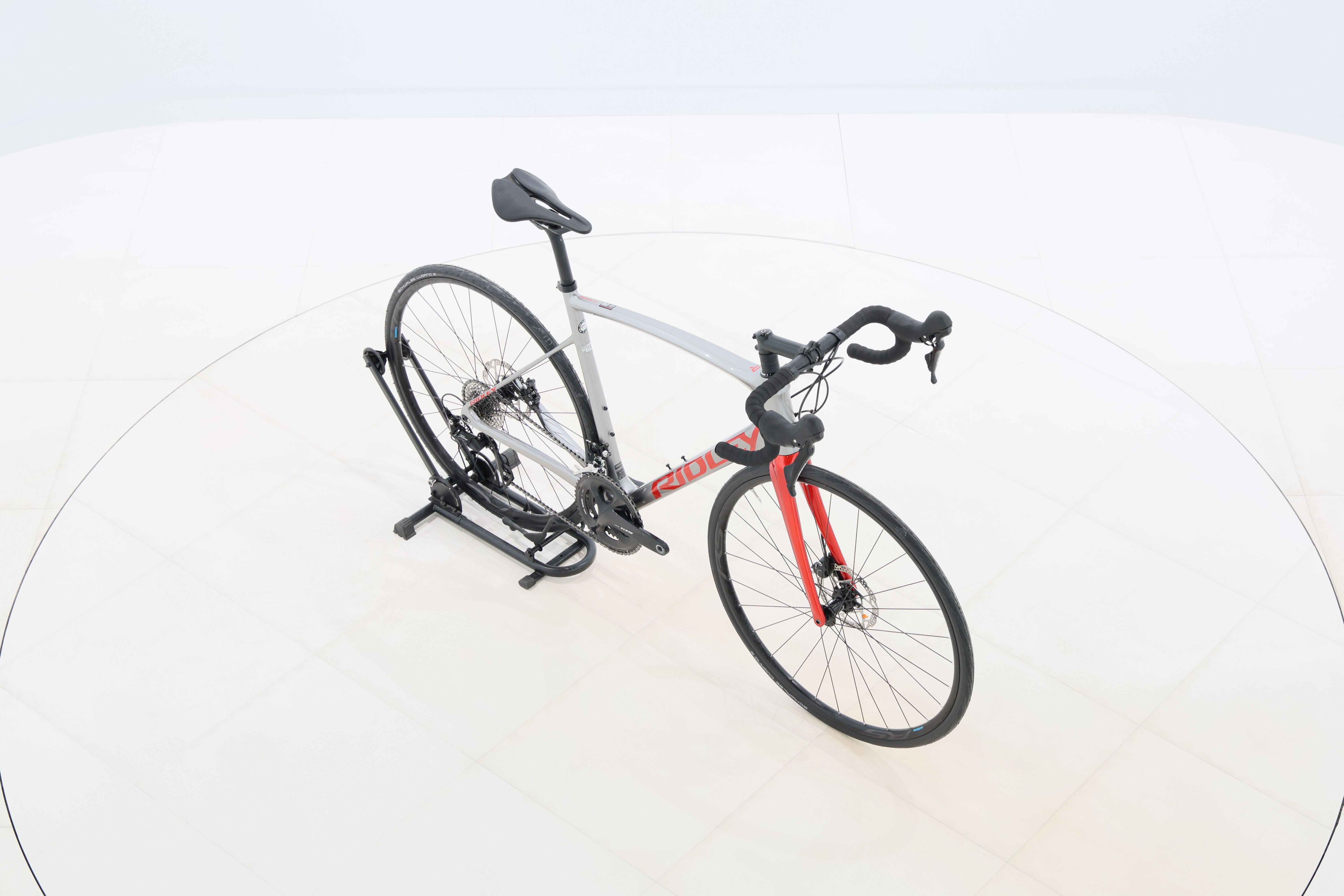 0fc86a88-ad39-4aca-bf0e-1b85aa8dee58