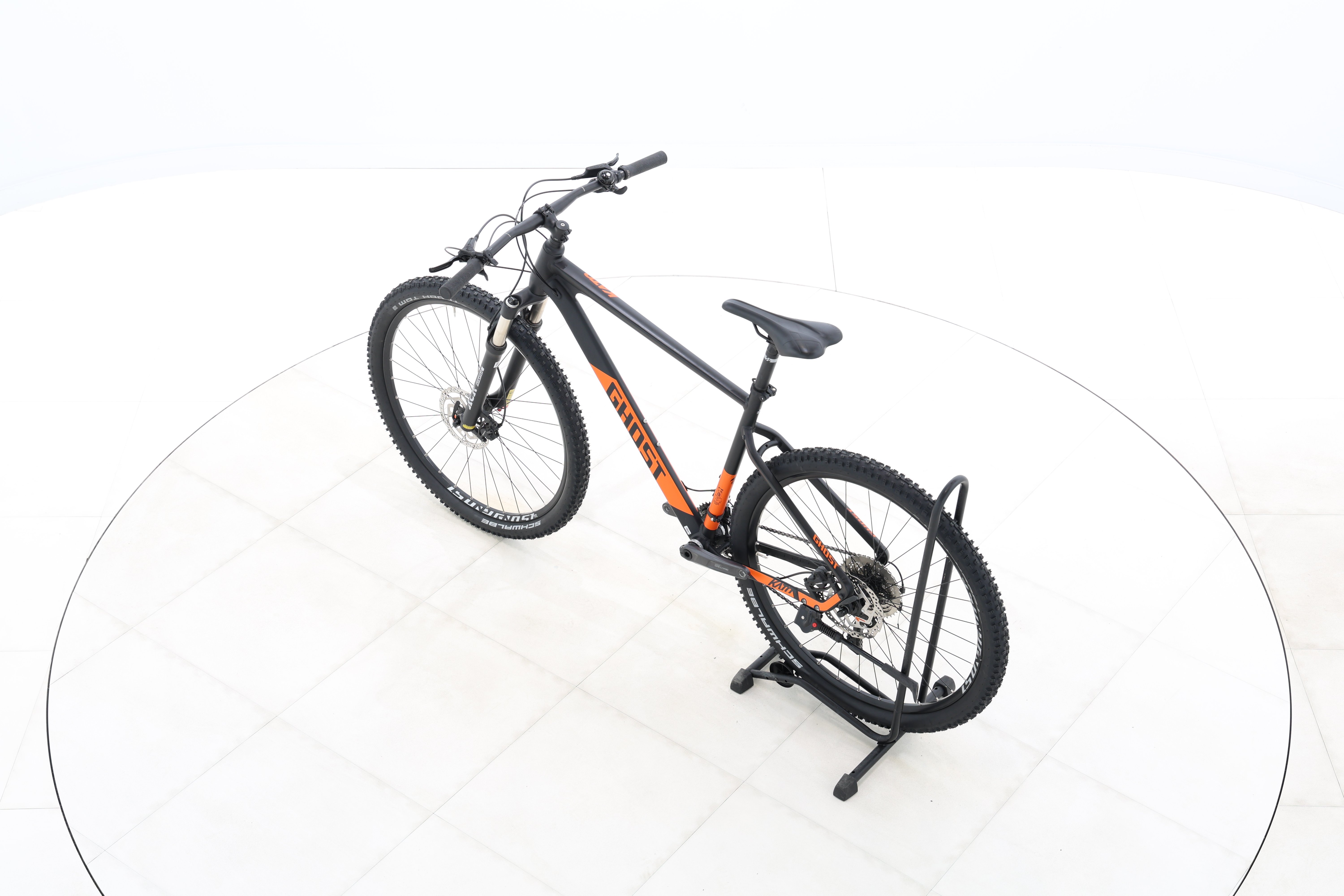 93485925-bc51-4d2e-8d40-daef03eb579e