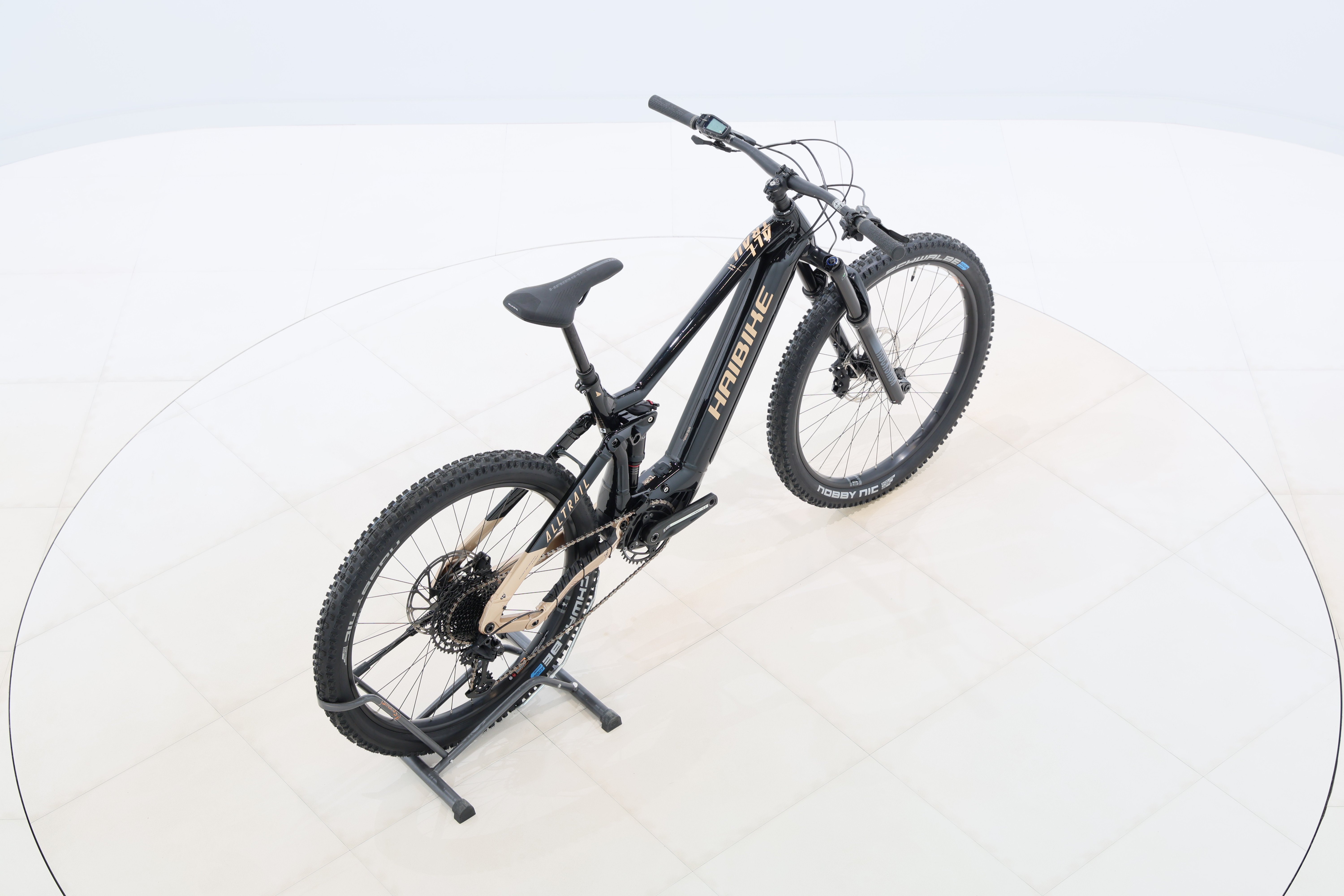 c207da6f-6485-4eb4-86e7-0e5790a6193c