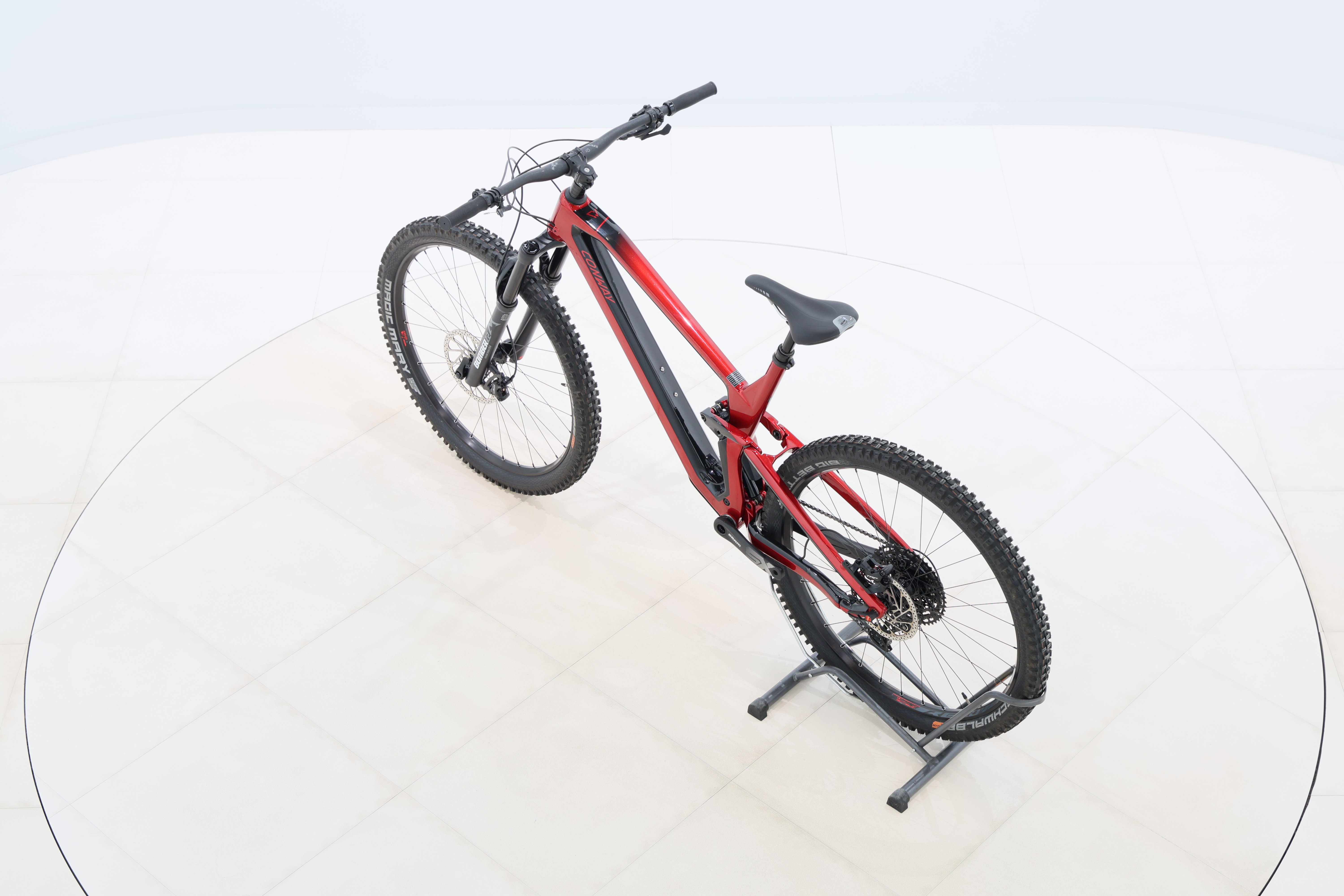 0f8aa53a-6333-4e8f-a3a9-024621e0f8b6