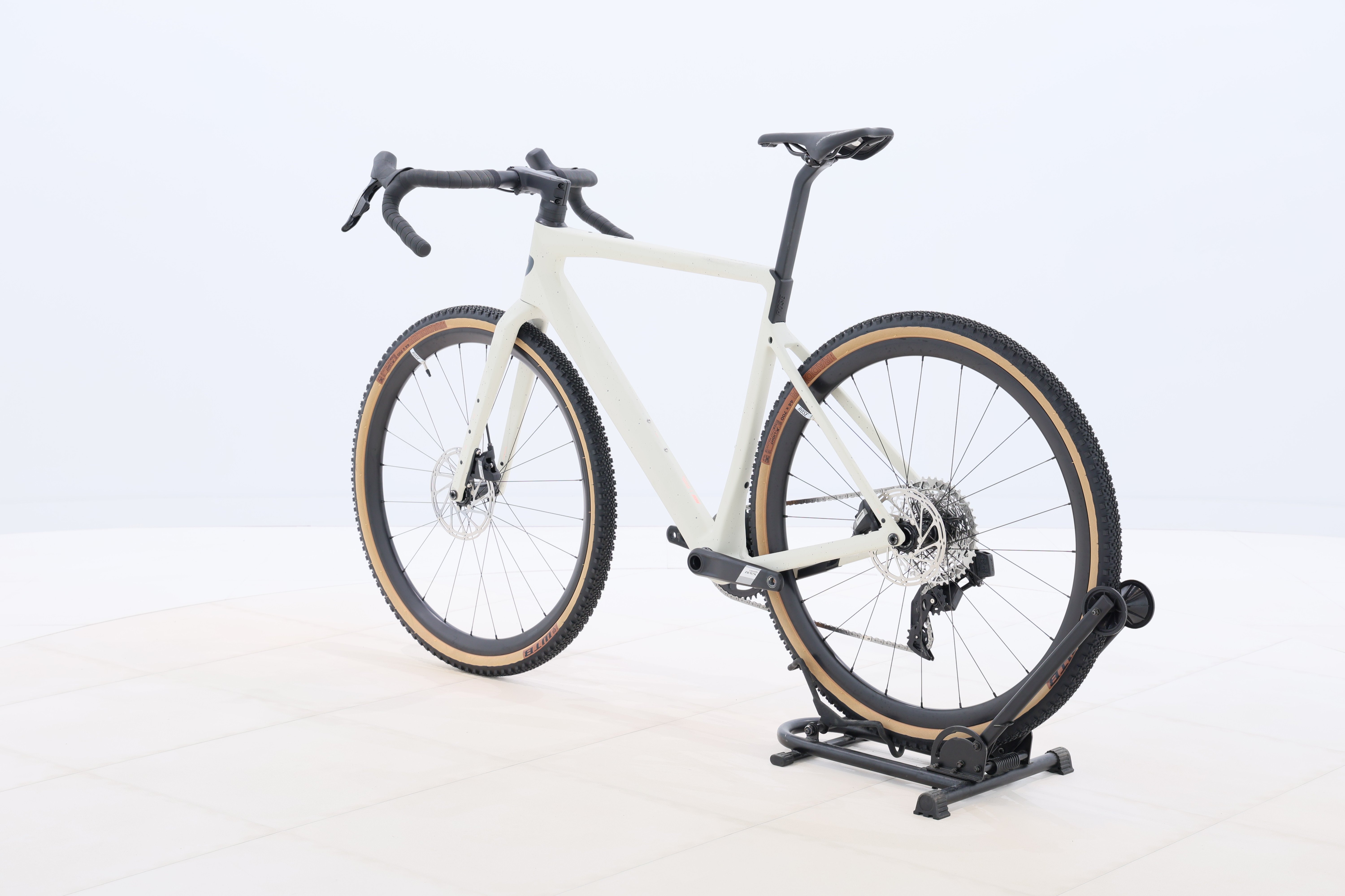 90bfdff6-4b9b-4cc5-9c30-2d6a94e20735