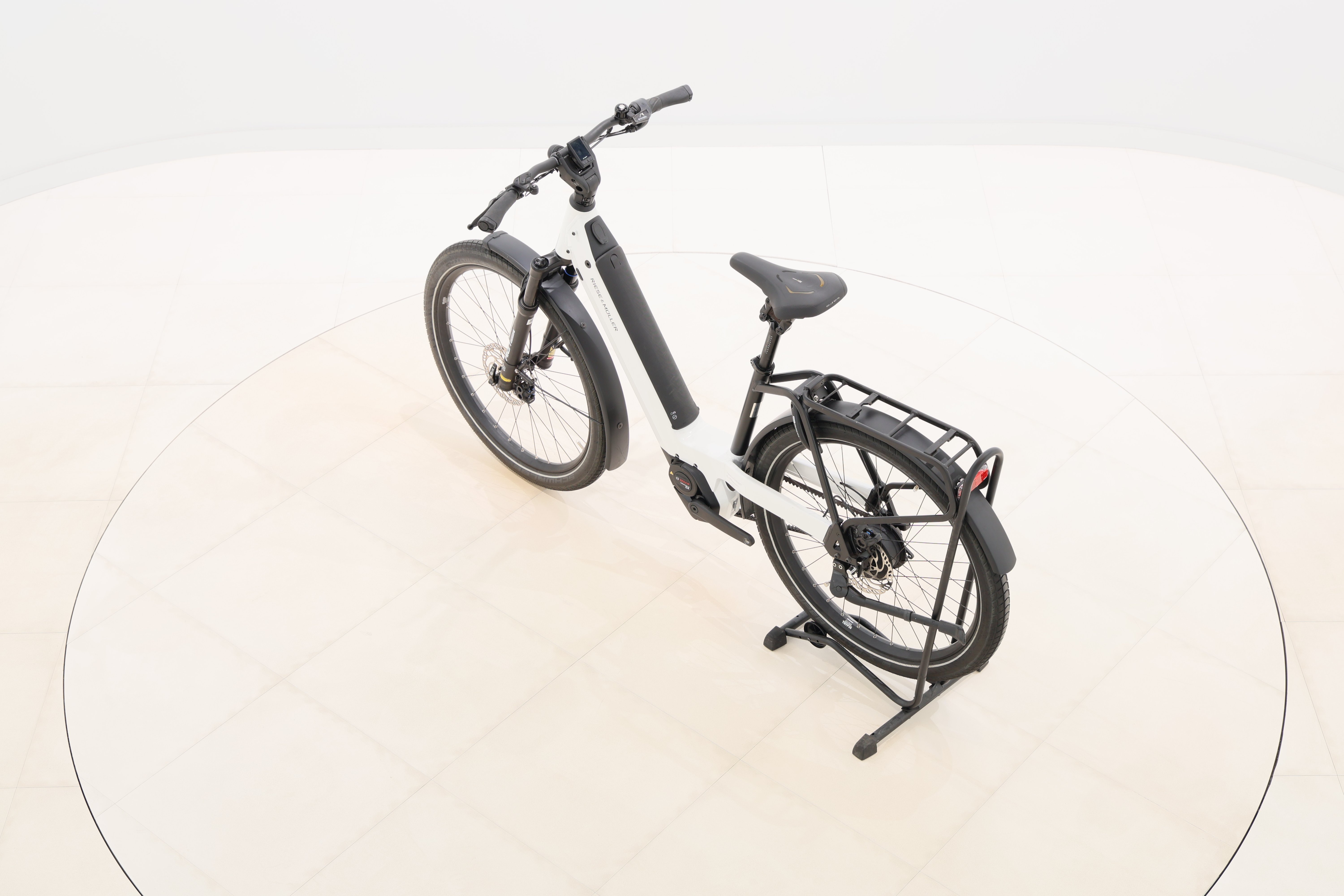 ed4fb847-9e44-453e-b01b-351d369b276a