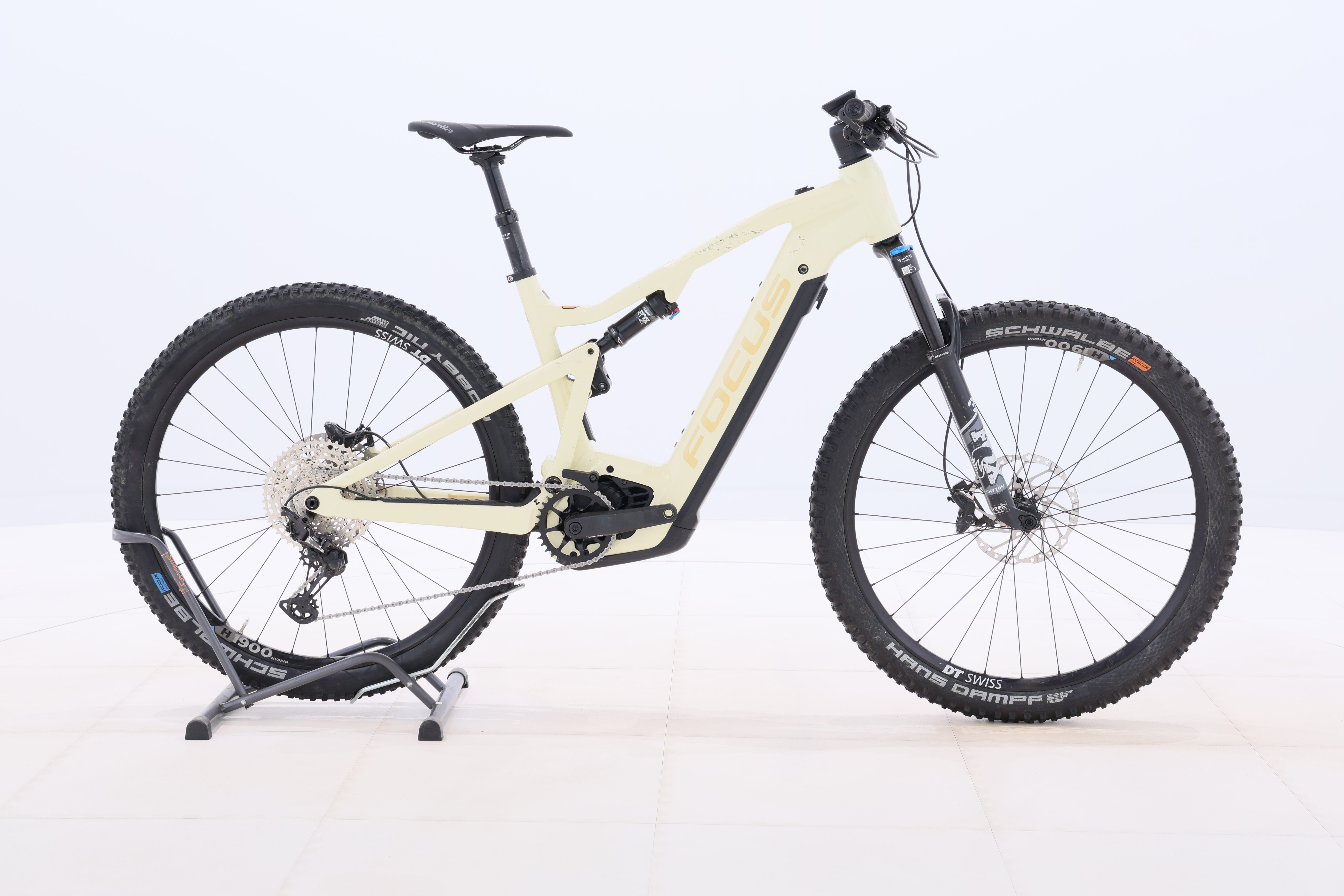 0bade418-950a-4d0e-8851-6c4460c5817e