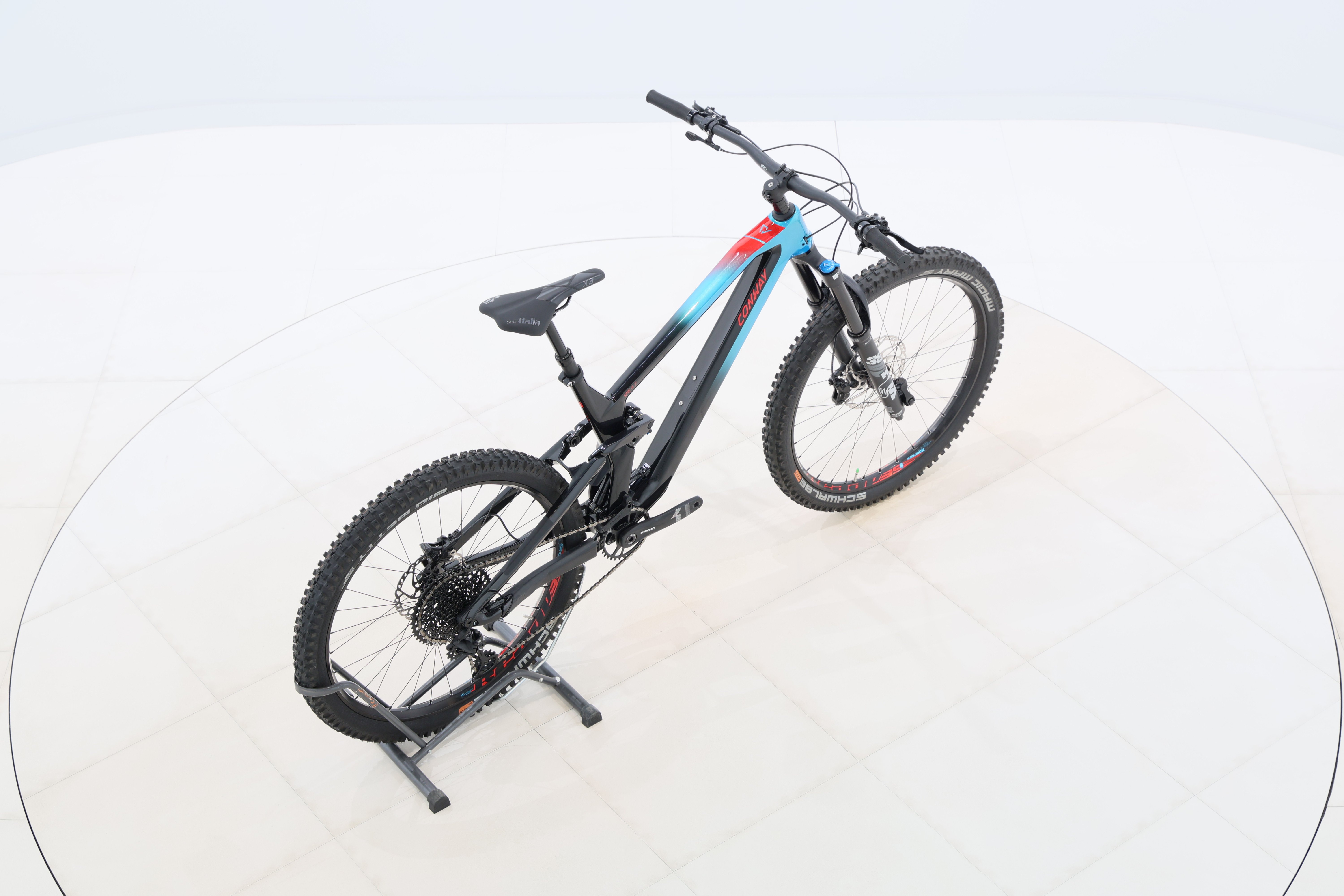 b9b0ba4c-c05e-44b5-aa3a-ef1ee9214052