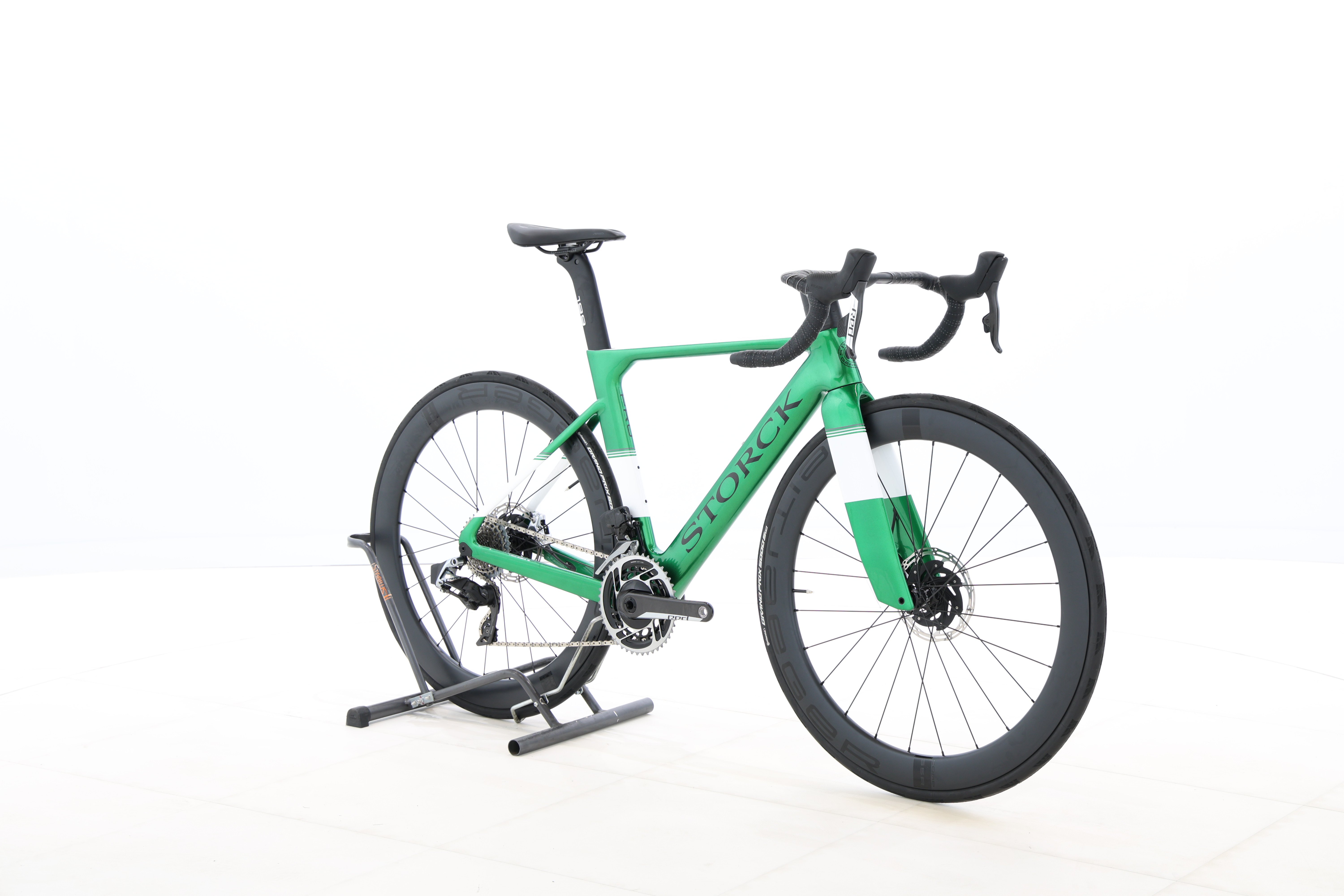 8a3e5ee6-0895-4e9f-a797-4b20ba8e7caa