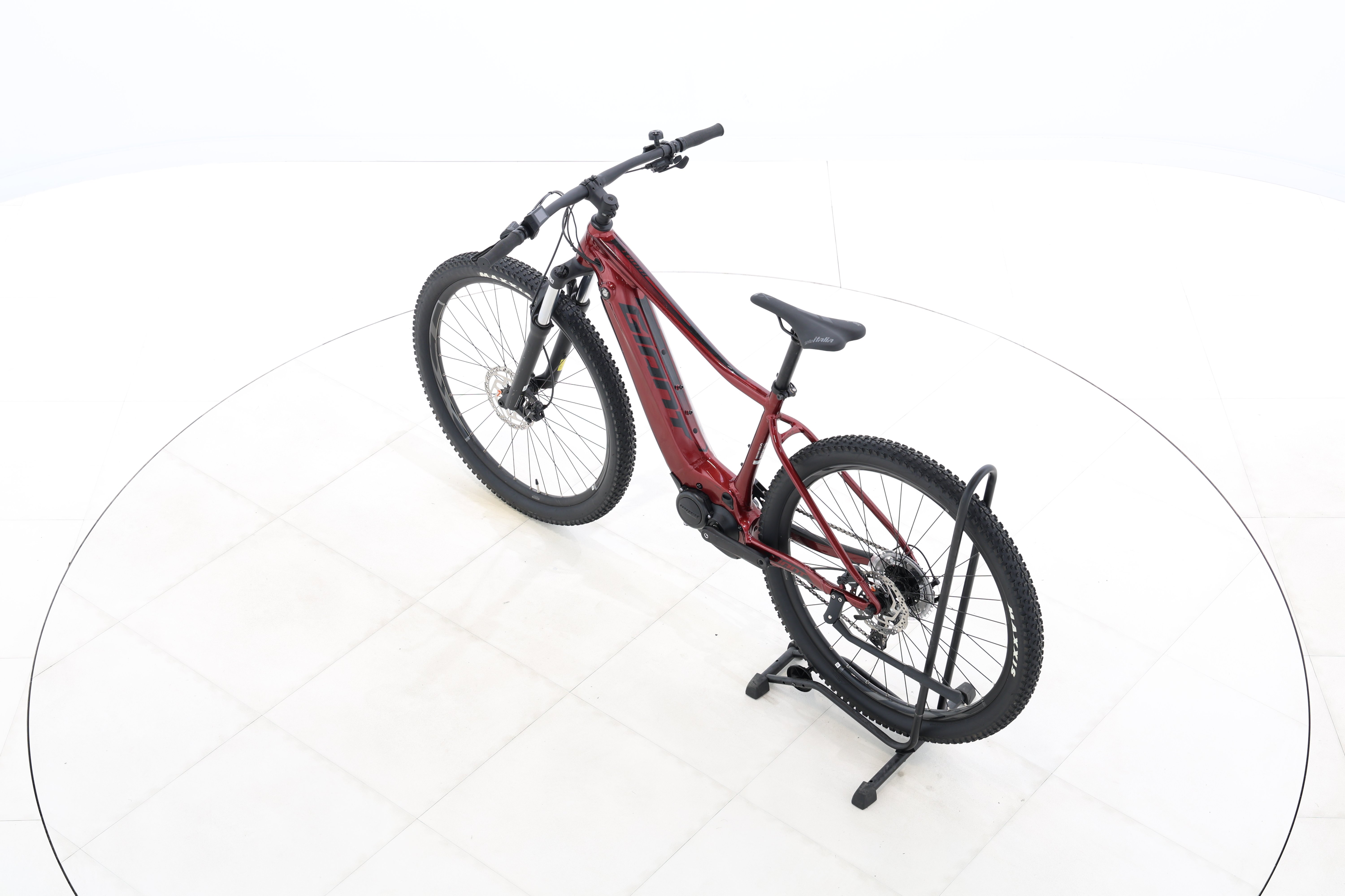 2e05d8f2-6b1e-406d-876a-1287e217283a