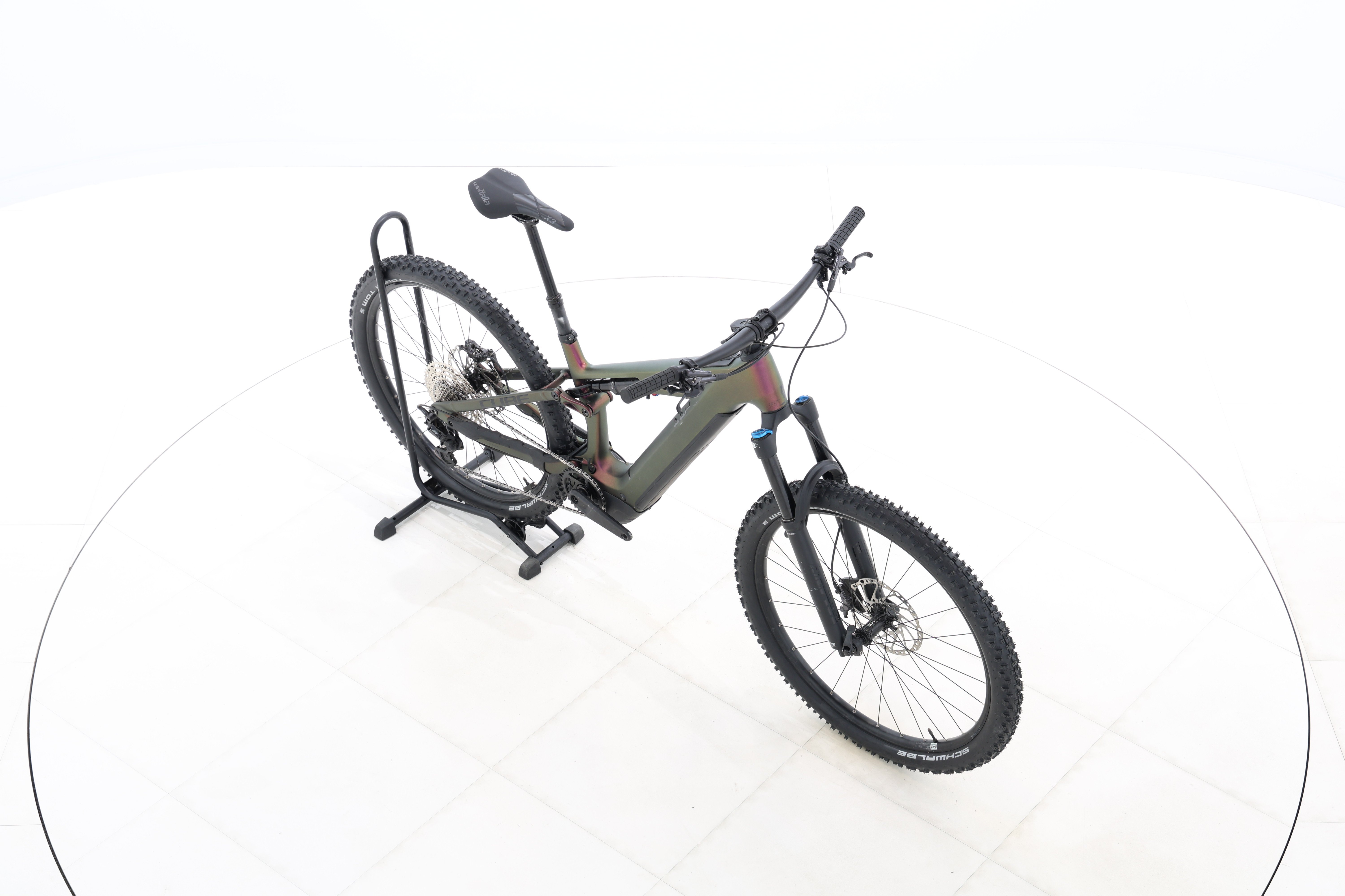 a999bcc9-e289-4039-a935-546325f33102