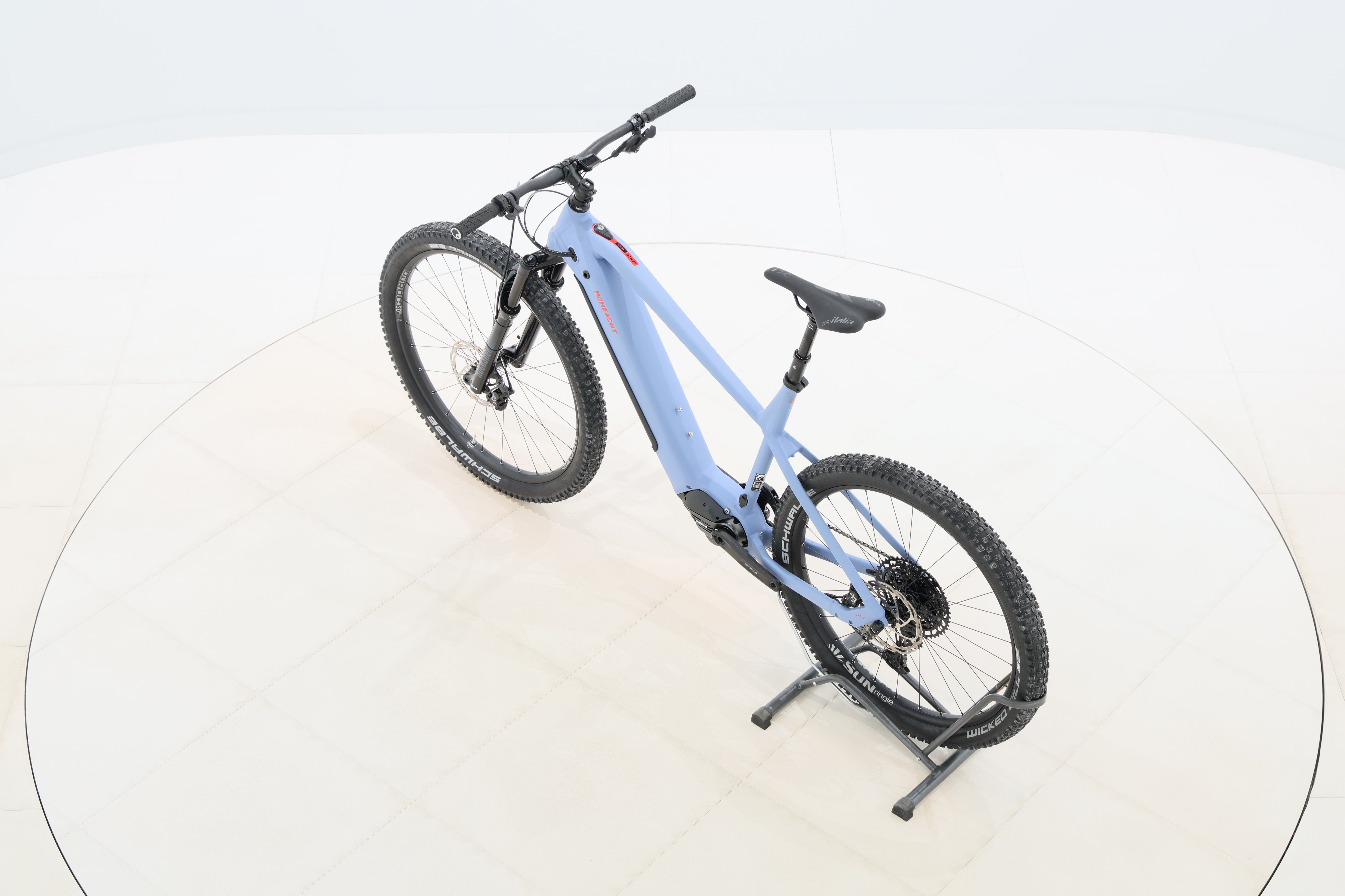 4f48e699-446c-41b0-baa2-f399cfc5f55d