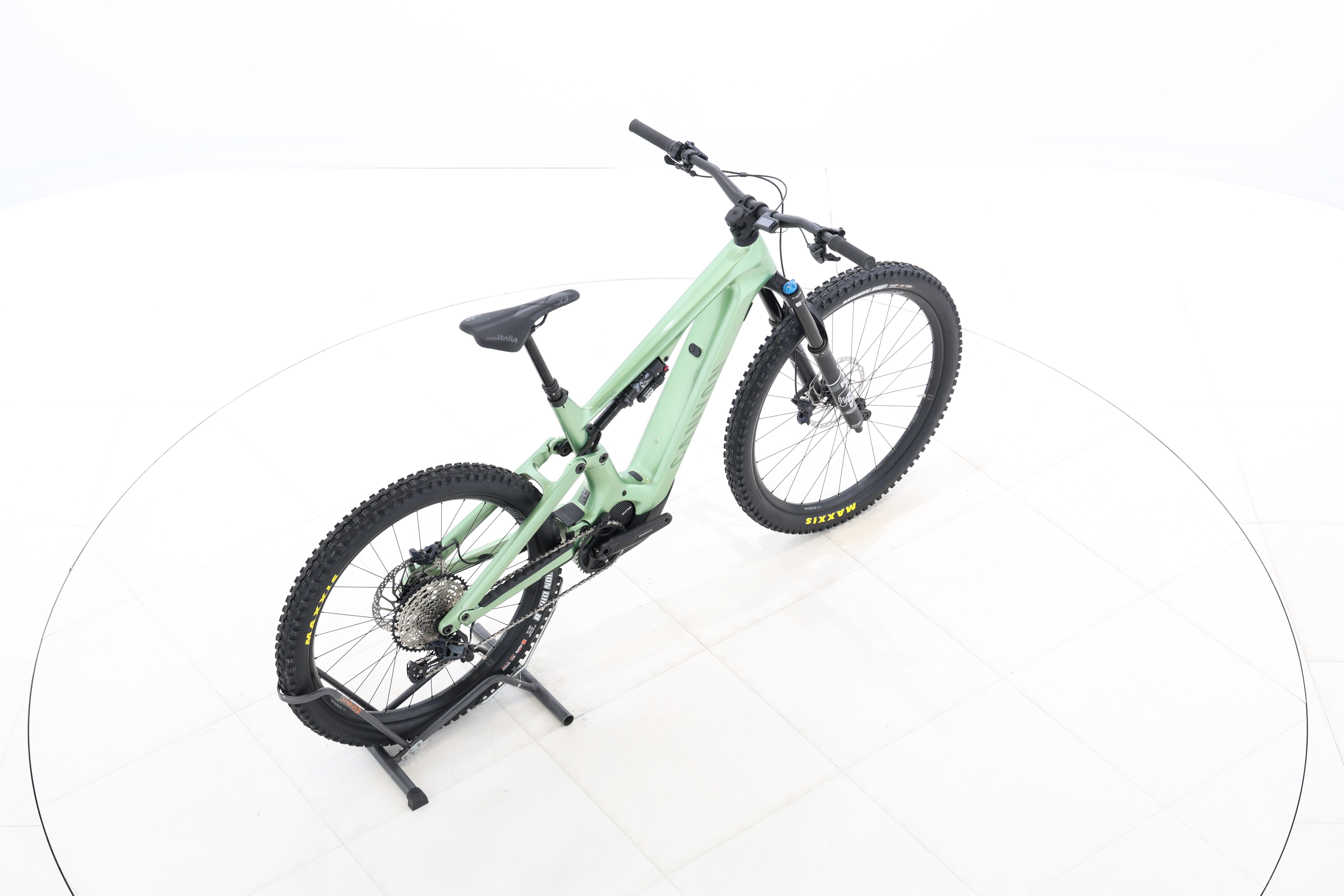 b18b8a8c-4e56-4361-9693-53f76f5d78f3