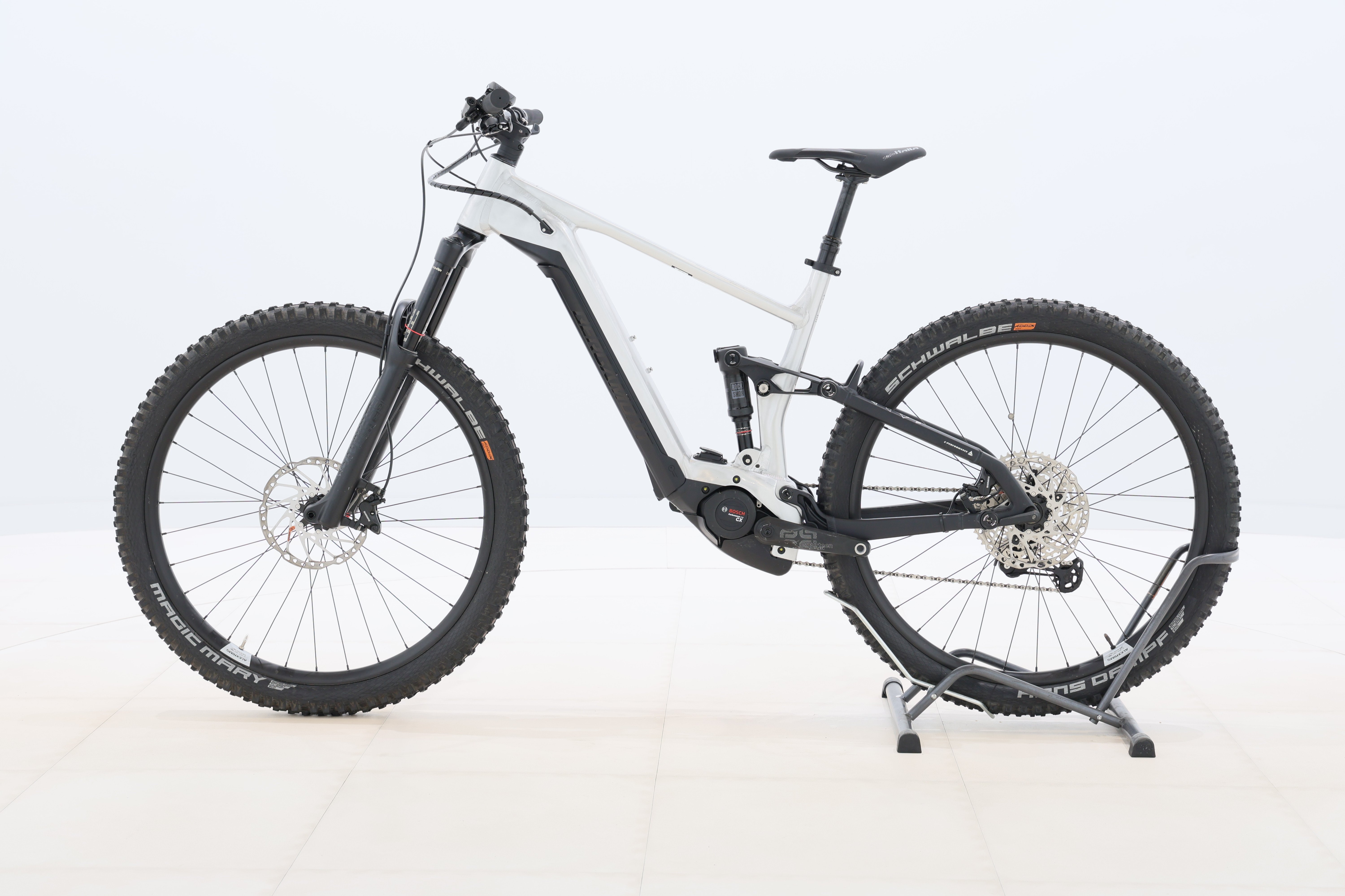 21360c78-3fd6-4cfd-8f7b-2ca5f525f9d2