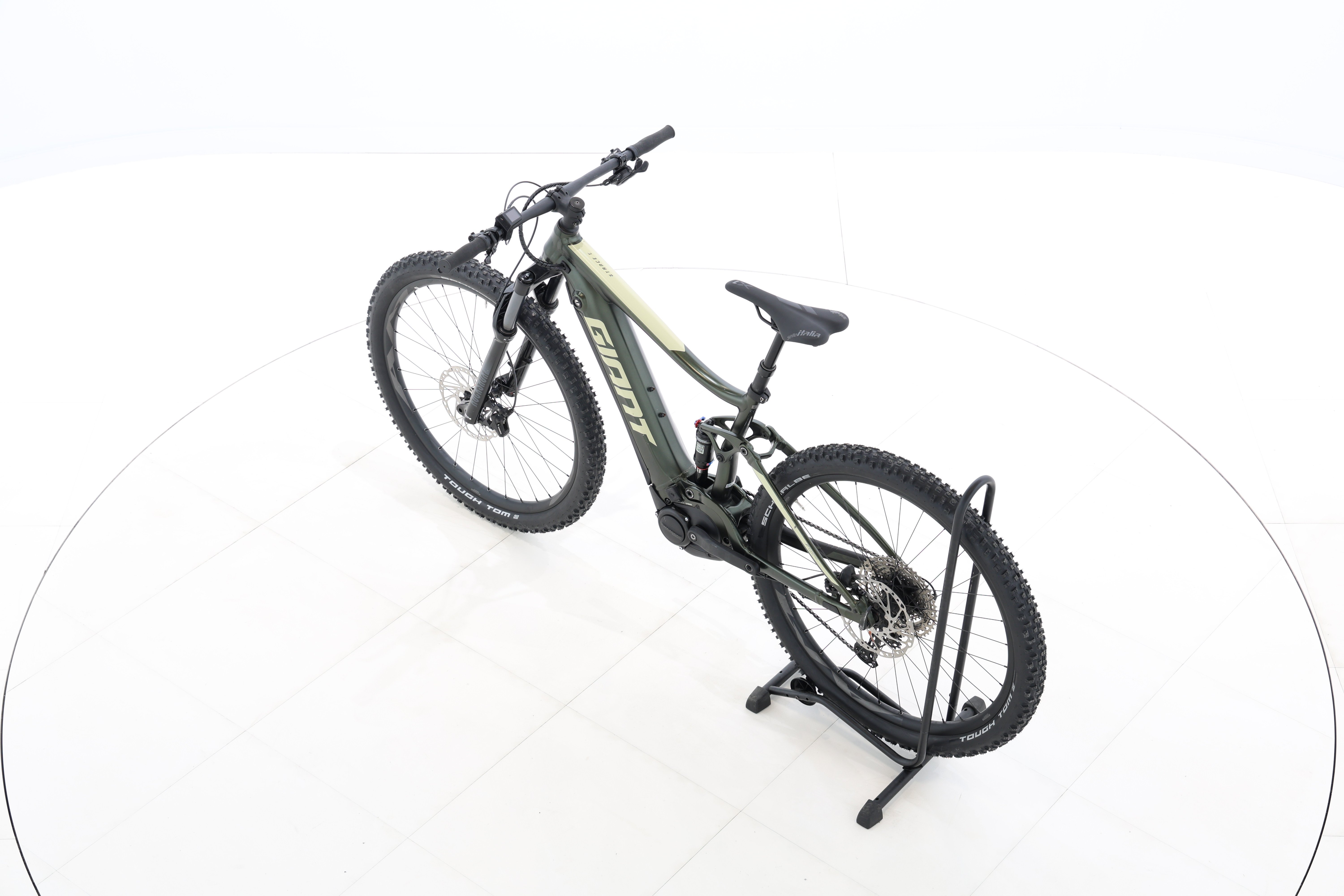 d6805712-7e90-4921-ac47-fb47b97fe40e