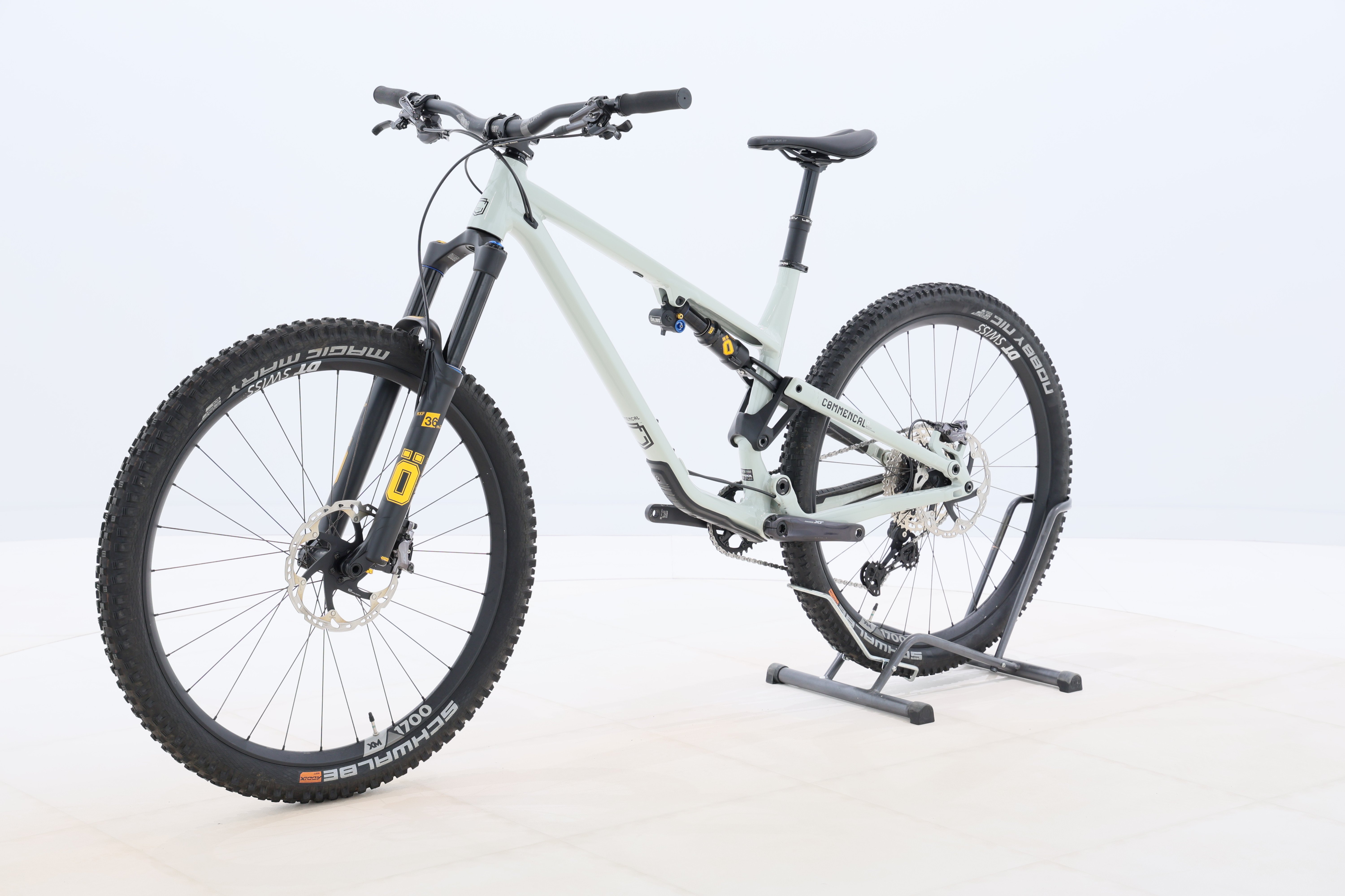 7d2db1b2-cf2b-4e4a-8ce7-a406a32f4ef1