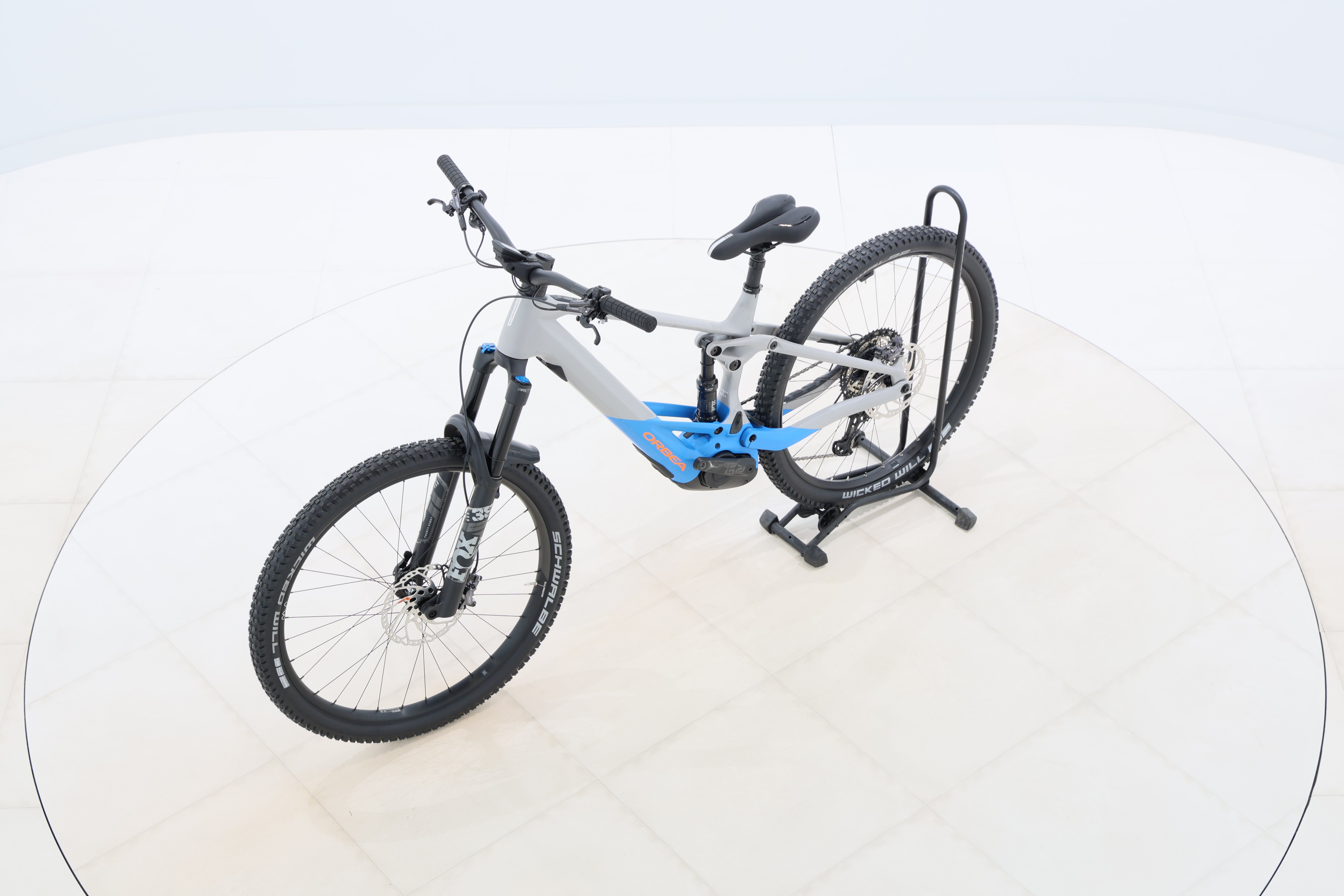 cd9bc1eb-012b-4e3d-99b0-d67bc3602e24