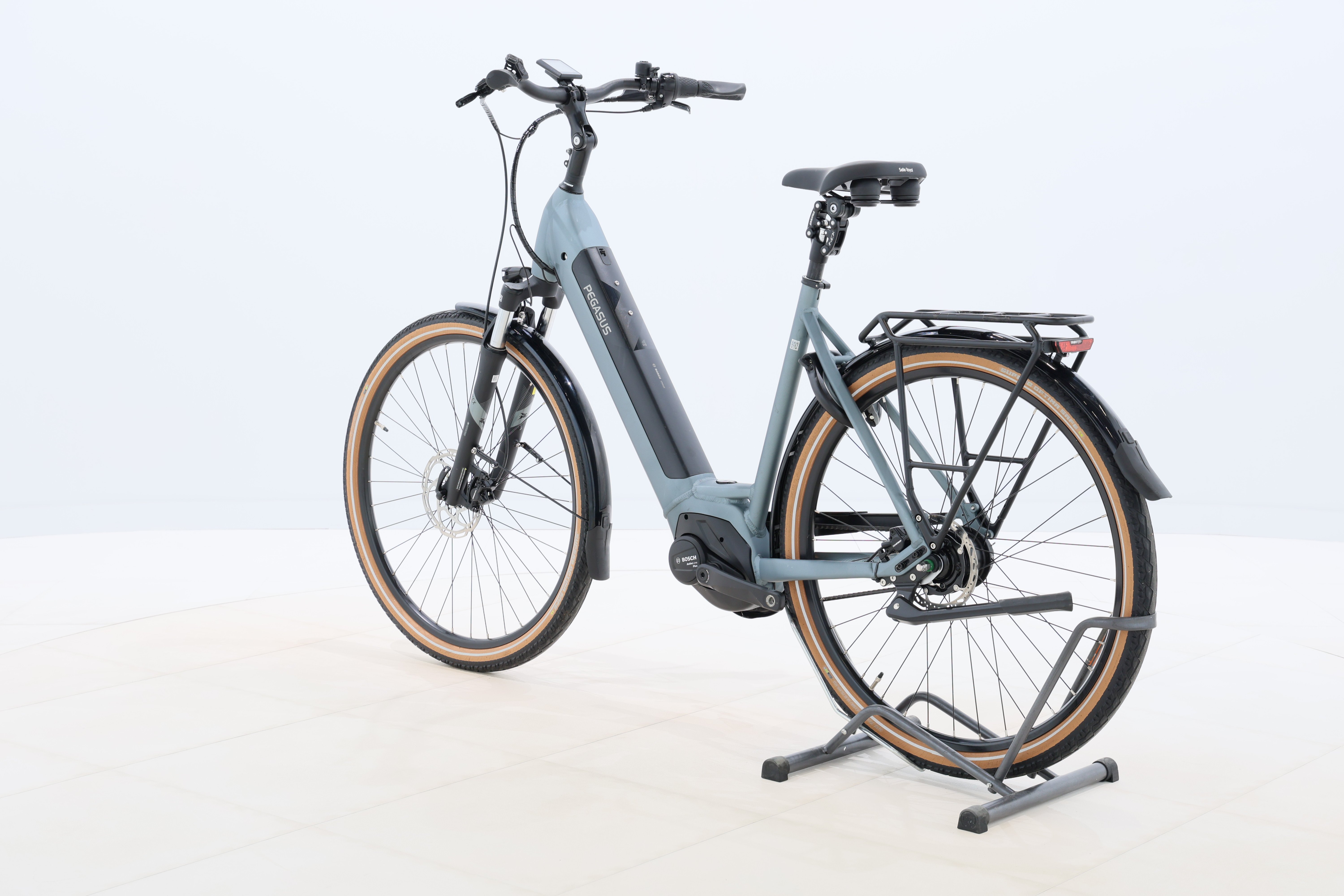 0f501a21-34dd-4dcd-b397-32e602822fda