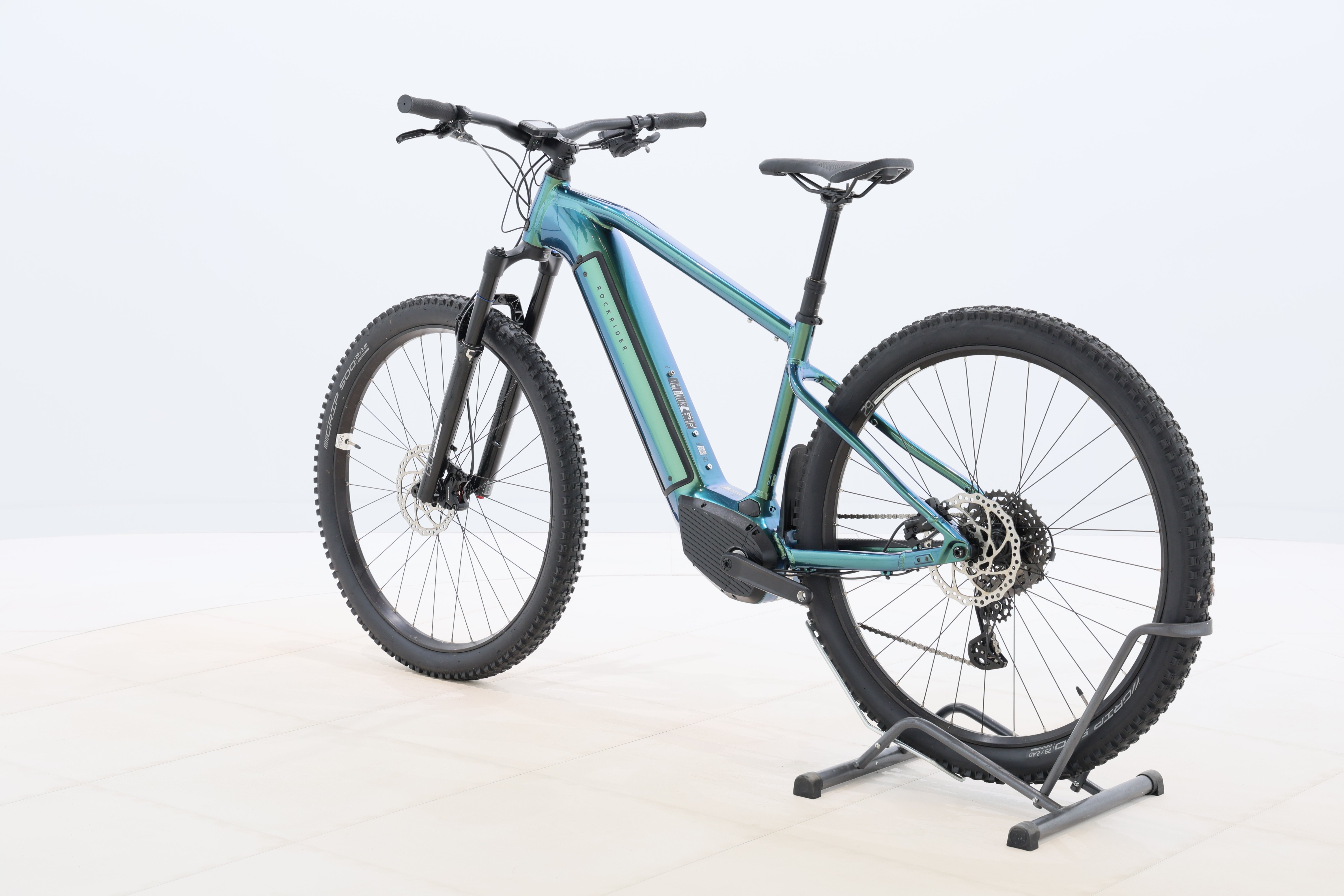 8b1b2323-a843-4eb8-b0b5-fff73f9a442c