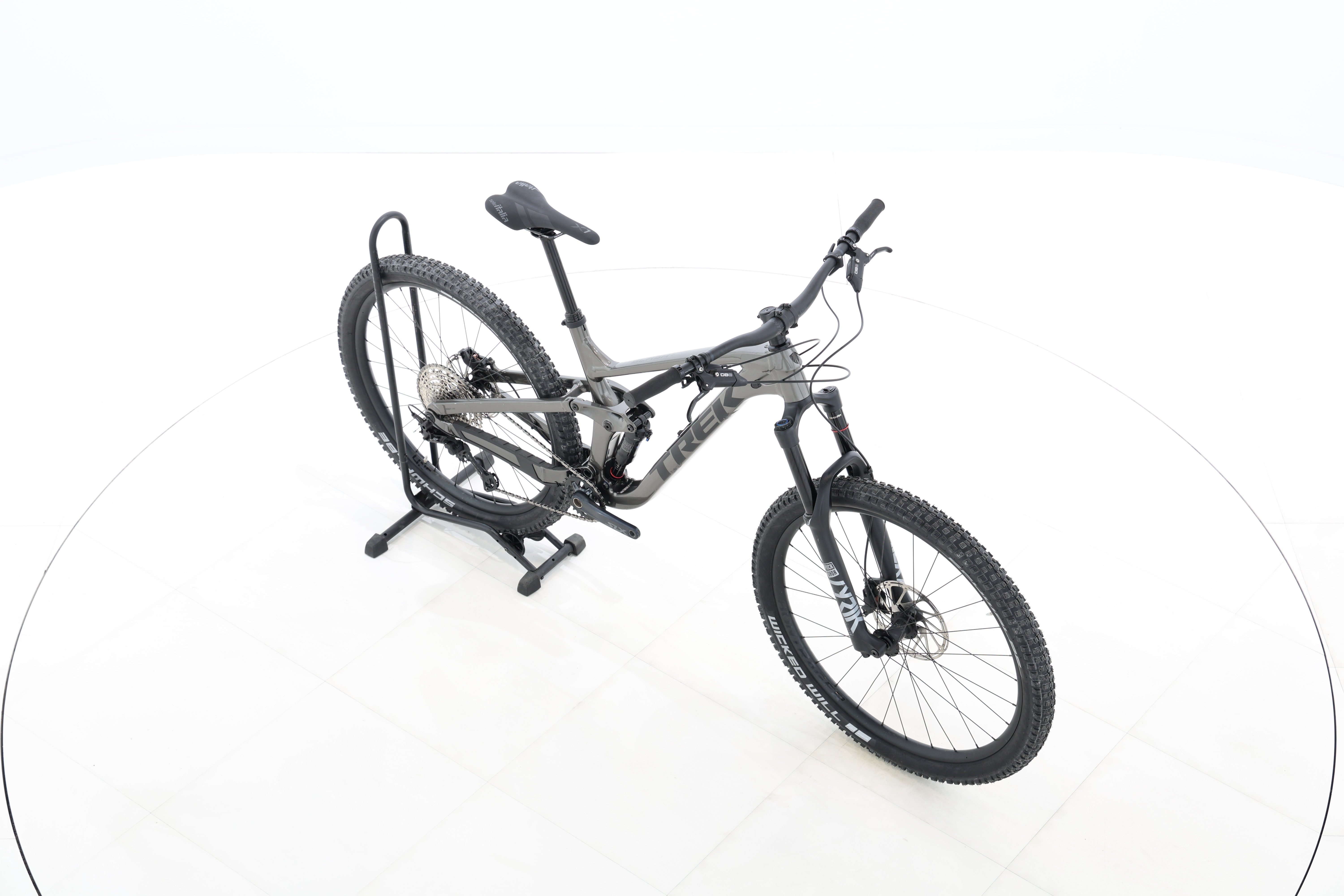 e2808612-ddf3-42be-b2a4-8378ba93e470