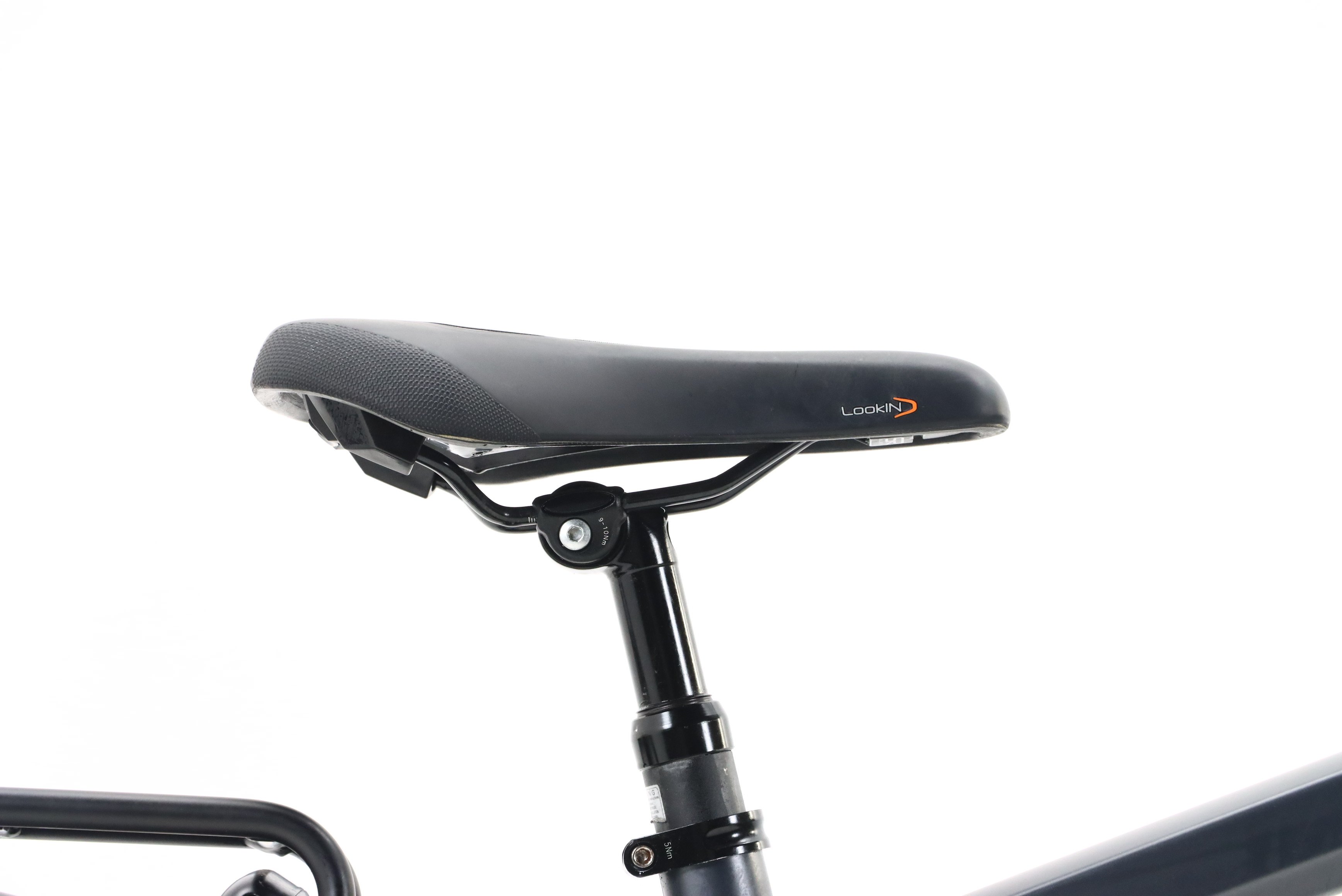 3b8d818c-703b-4c20-a552-044472903374