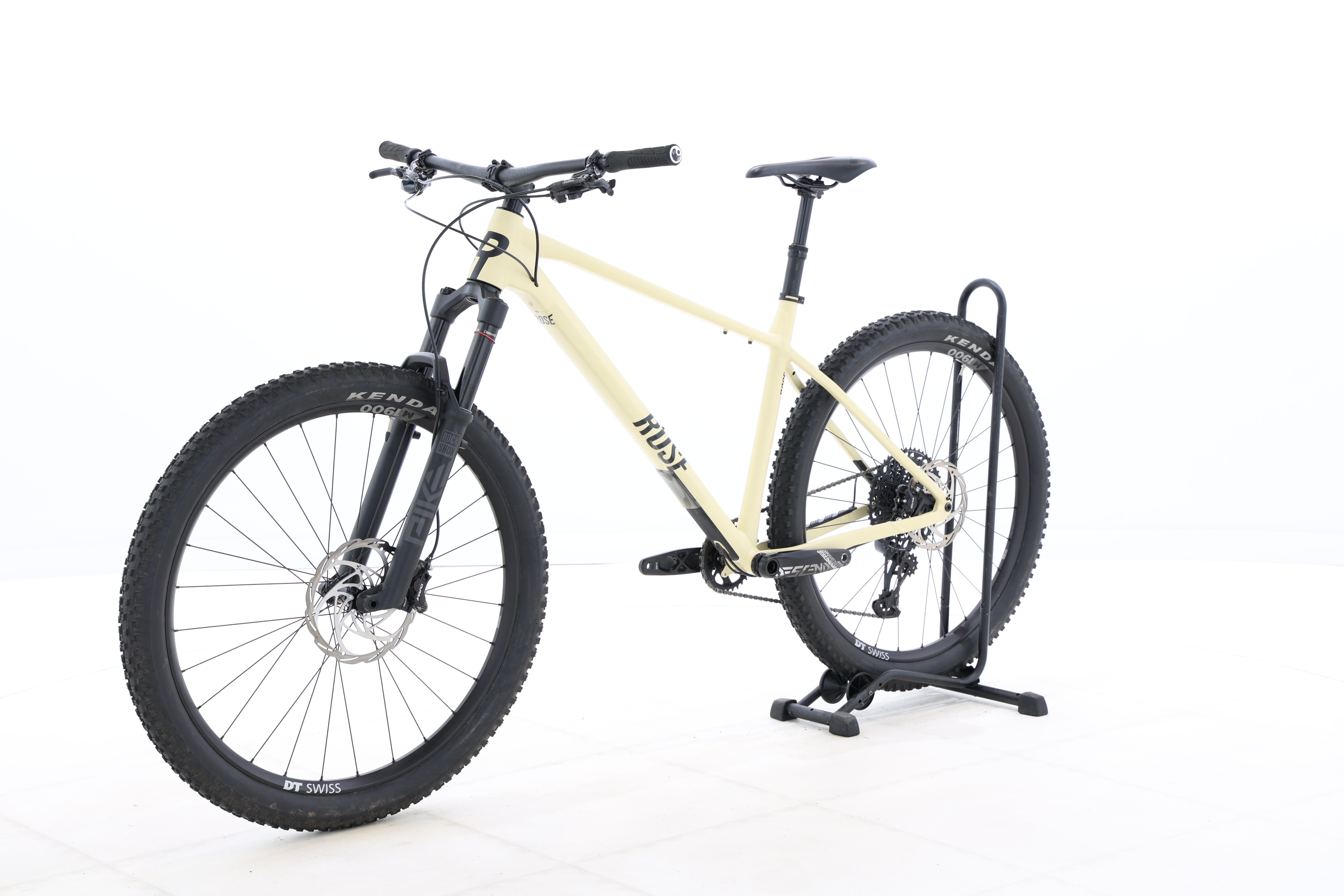 f742e2cb-a751-4829-9cc4-8af17e84f83e